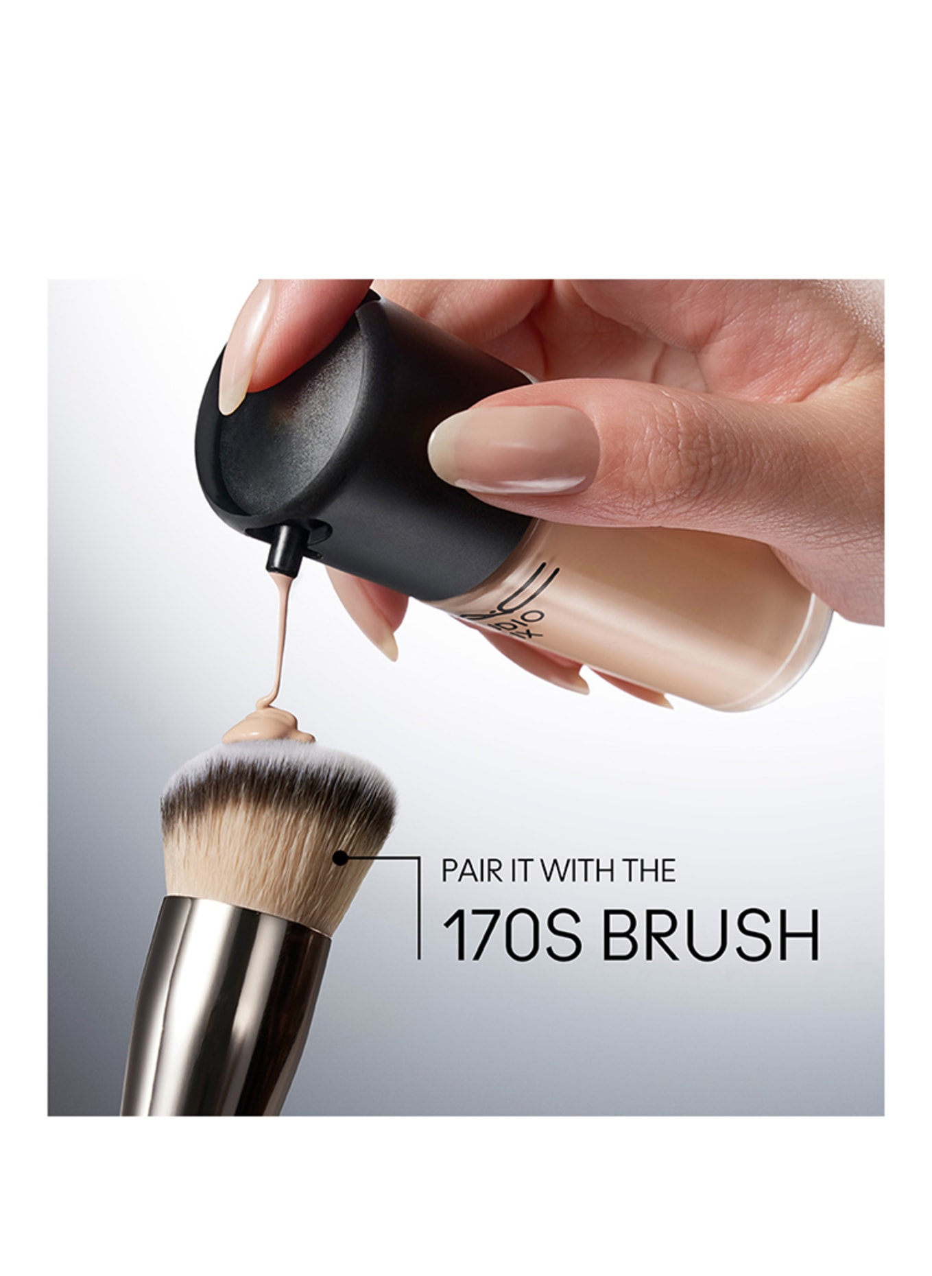 M.A.C STUDIO FIX: N4.75