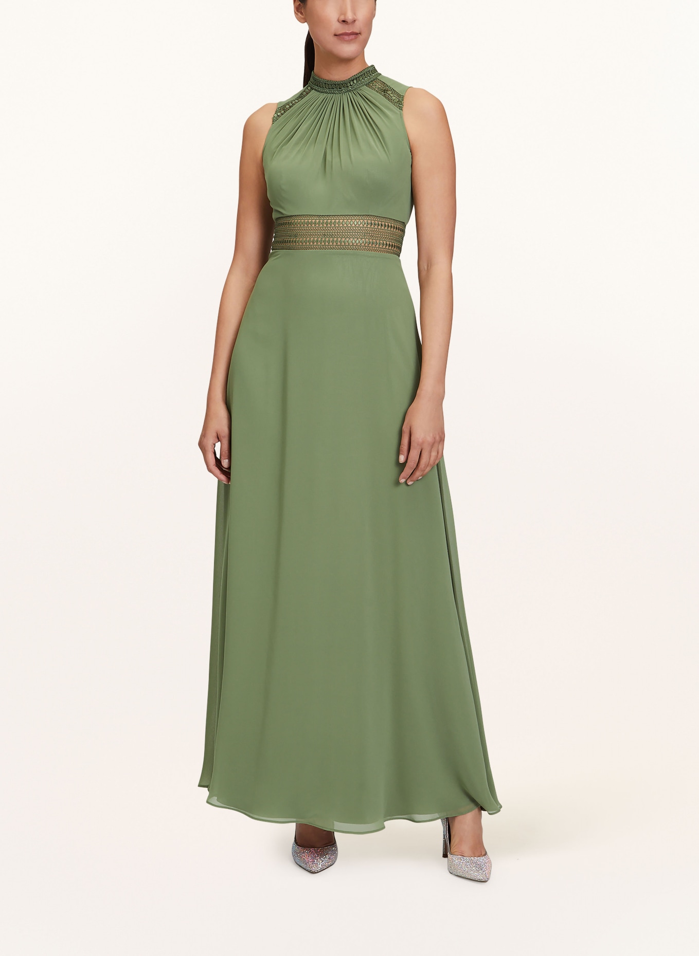 VM Vera Mont Evening applicazioni dress with crochet lace: LIGHT GREEN