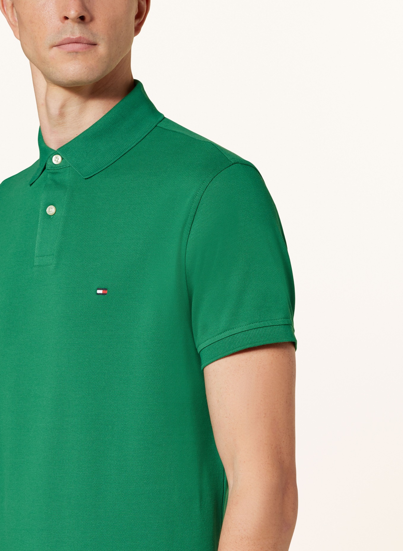 TOMMY HILFIGER Piqué-Poloshirt Regular Fit: GRÜN