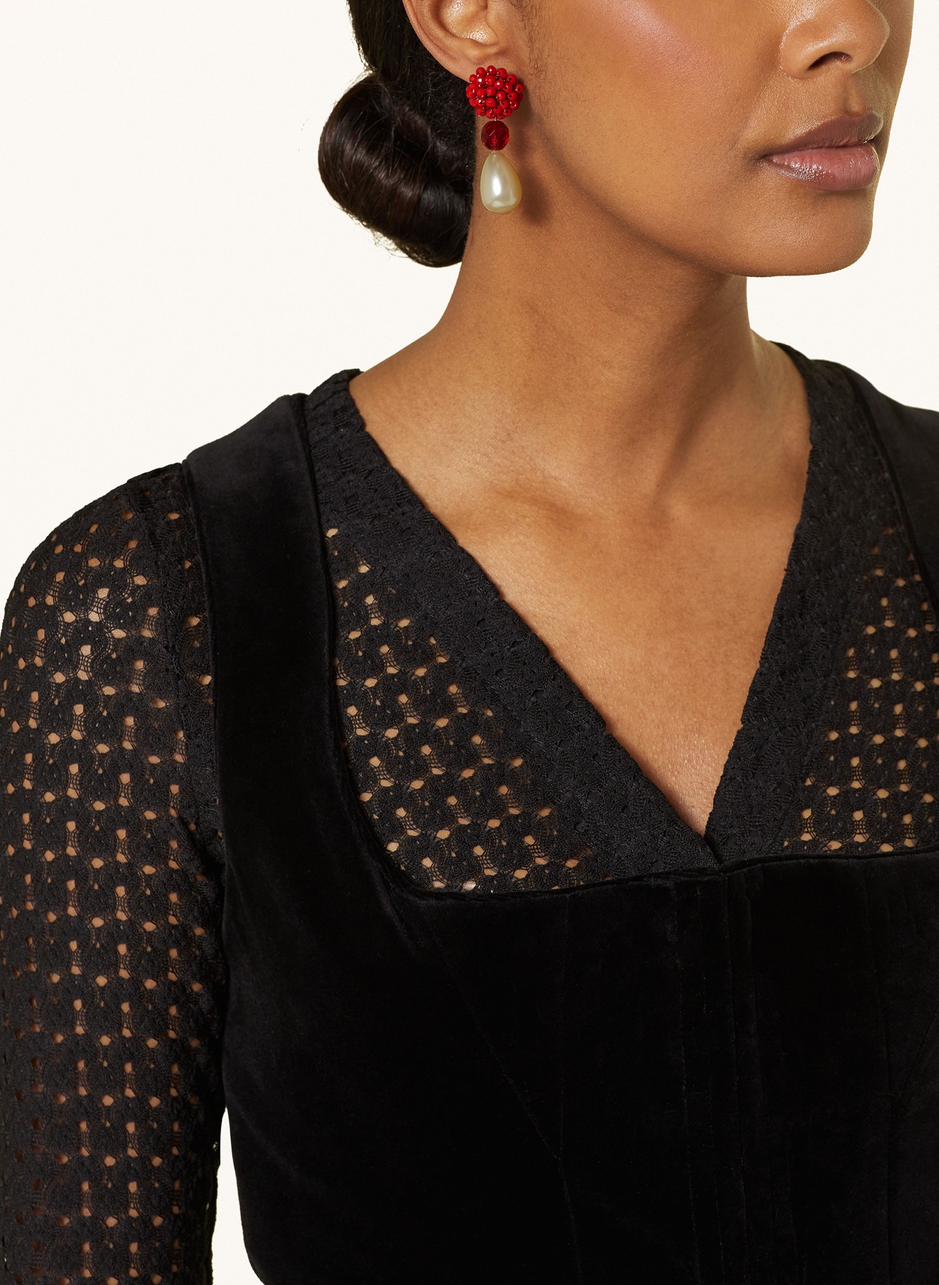 Seenberg Dangle earrings: RED / WHITE