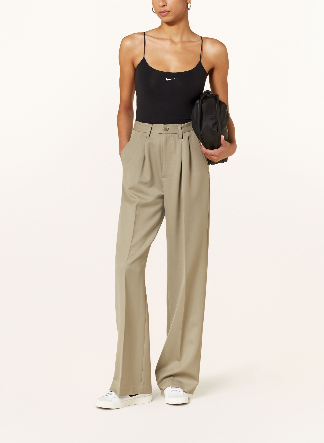 Nike Tanktop CHILL KNIT: SCHWARZ