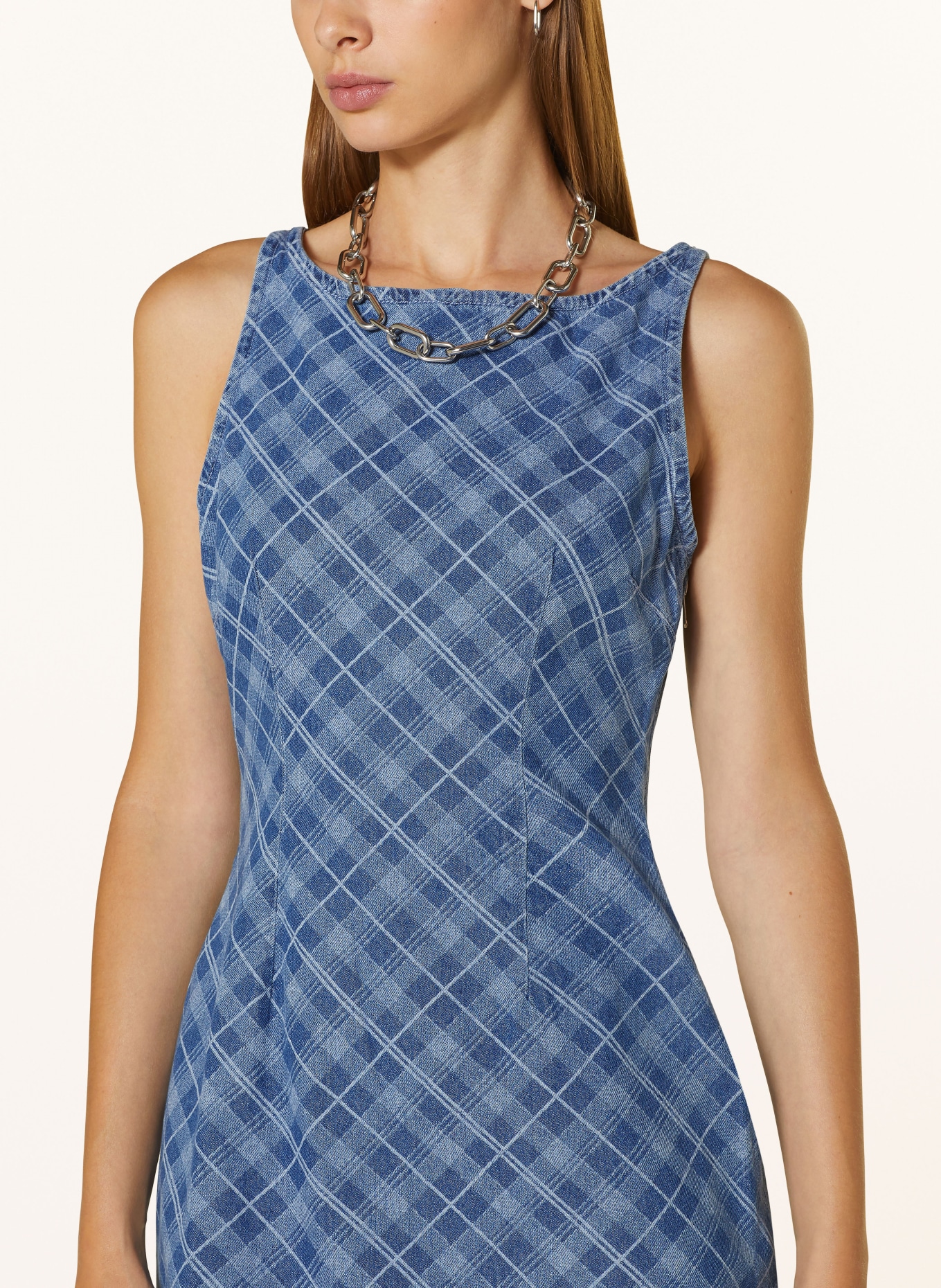 TOMMY JEANS Jeanskleid: BLAU