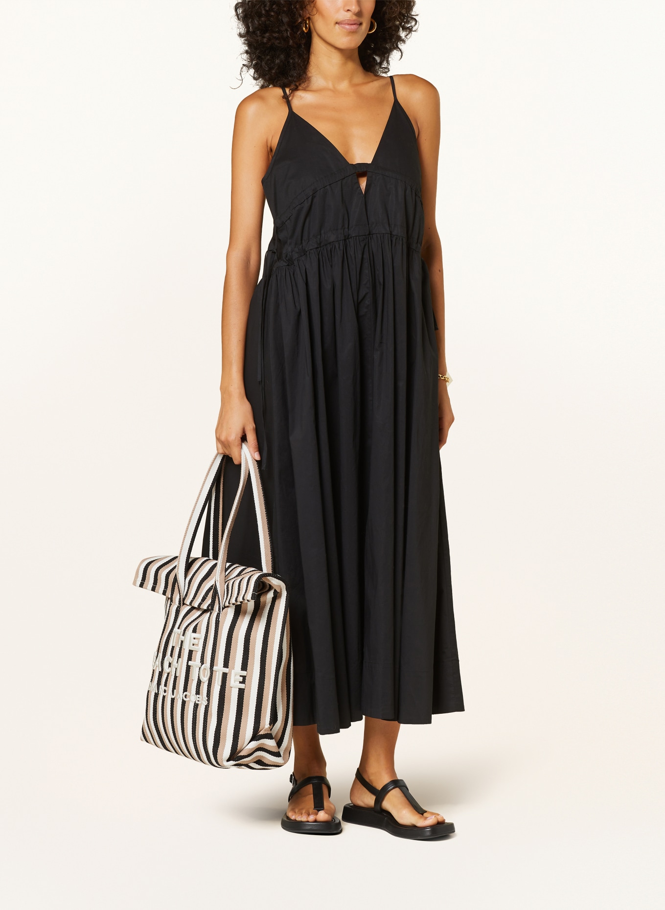 MARC JACOBS Shopper THE BEACH TOTE in camel black white