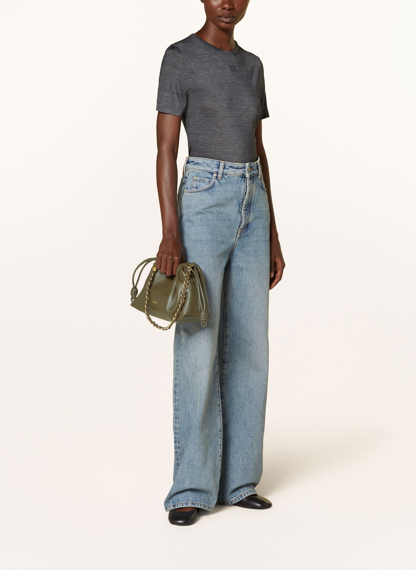 LOEWE Clutch FLAMENCO, Farbe: KHAKI (Bild 5)