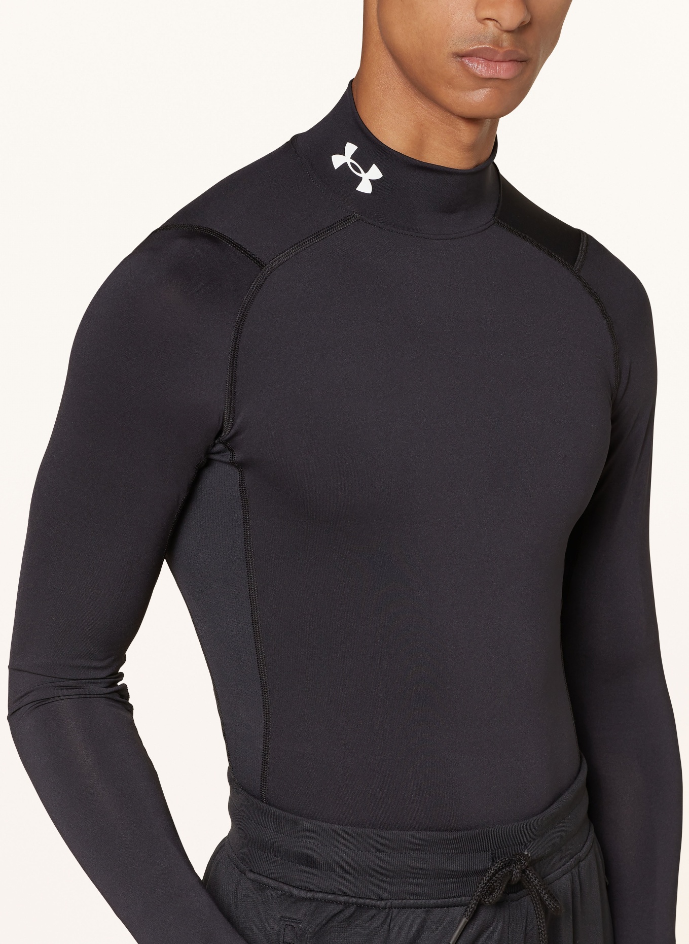 Under armour mock turtleneck heatgear hot sale