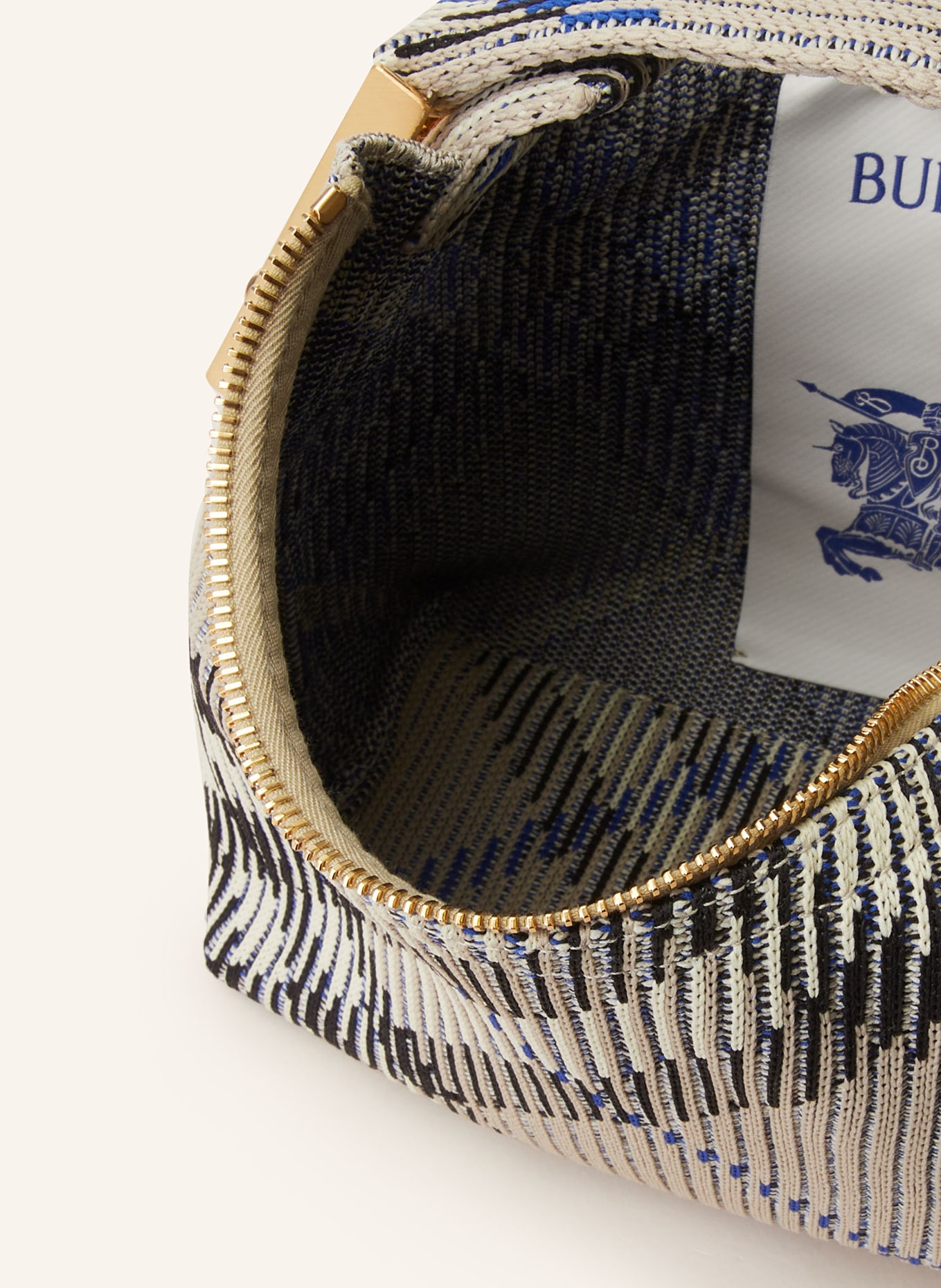 Black and white burberry purse 2025