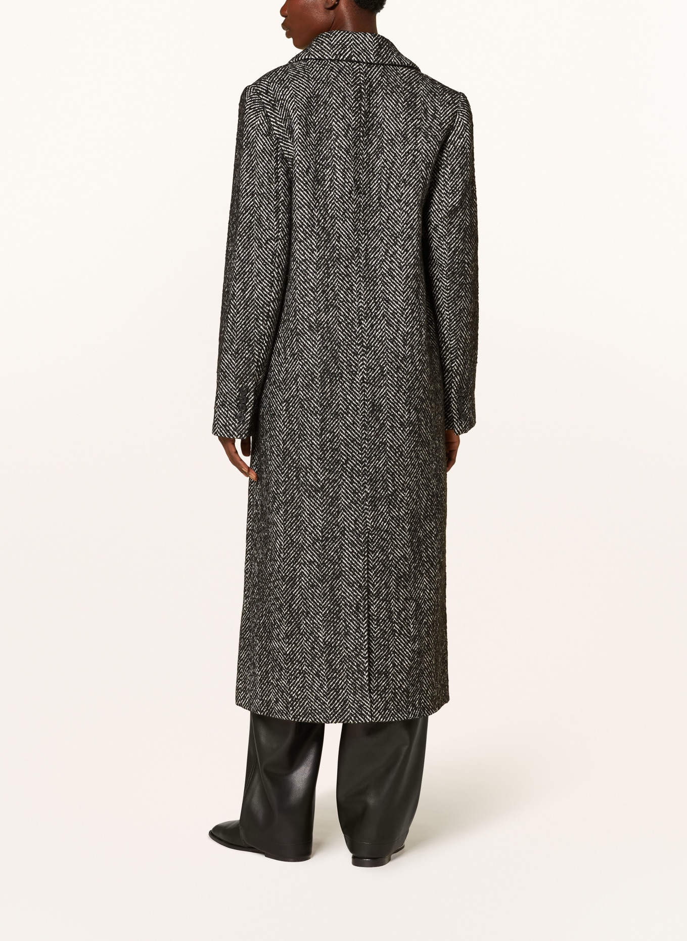 MRS & HUGS Mantel: SCHWARZ / WEISS