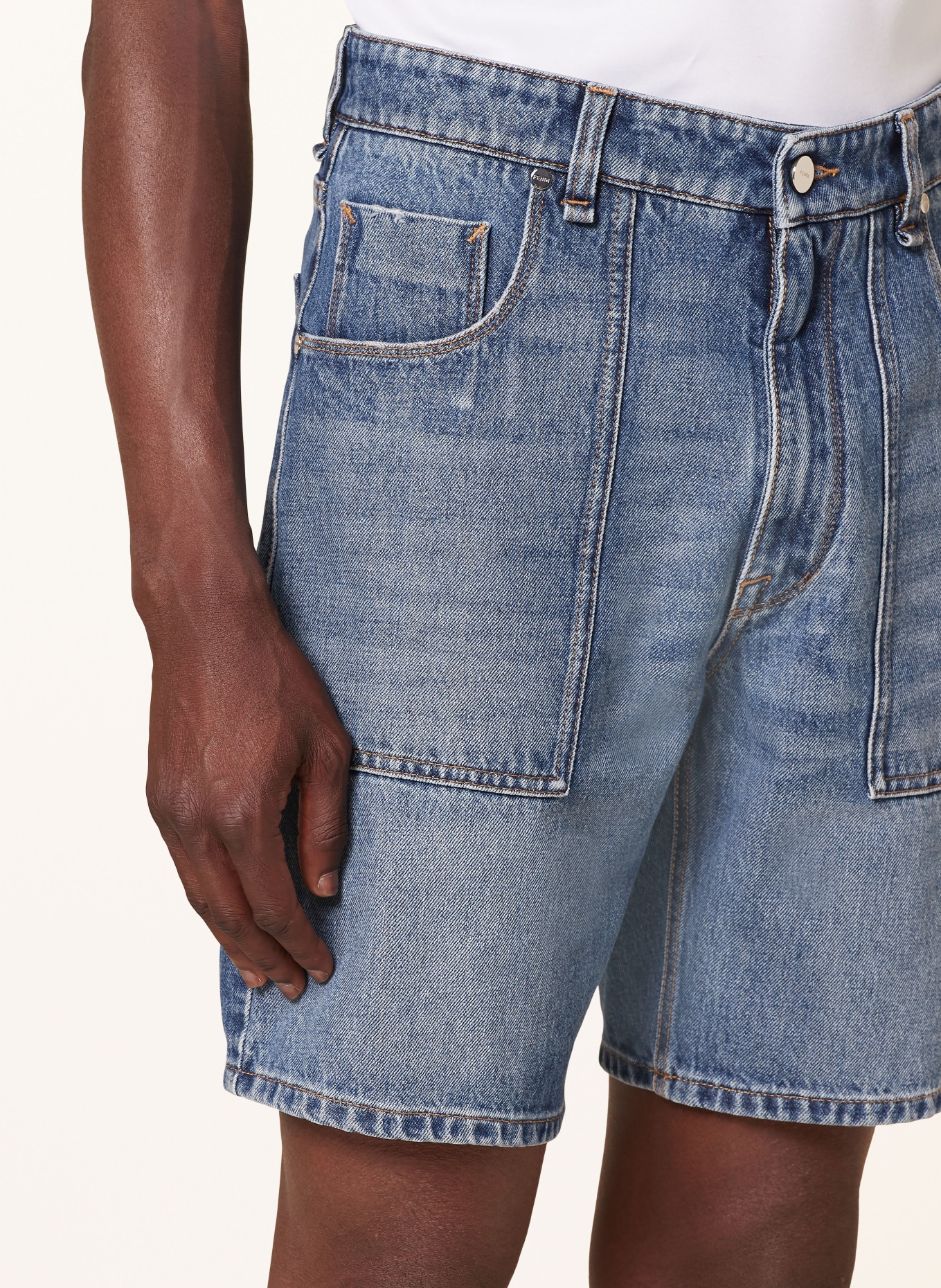 ショーツ FENDI DENIM SHORTS FENDI FF-distressed Denim Shorts | Blue | FARFETCH