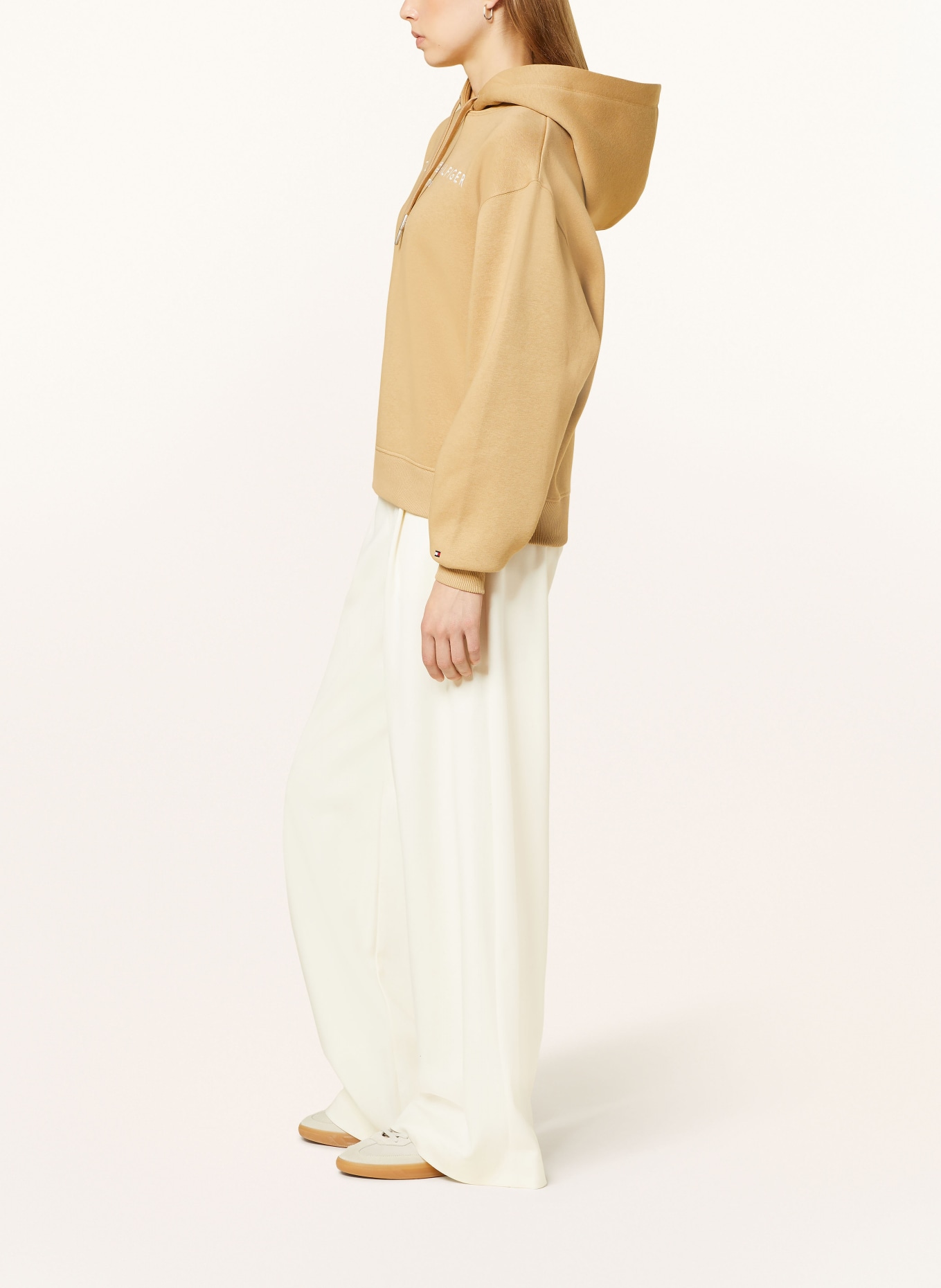 TOMMY HILFIGER Hoodie: KHAKI