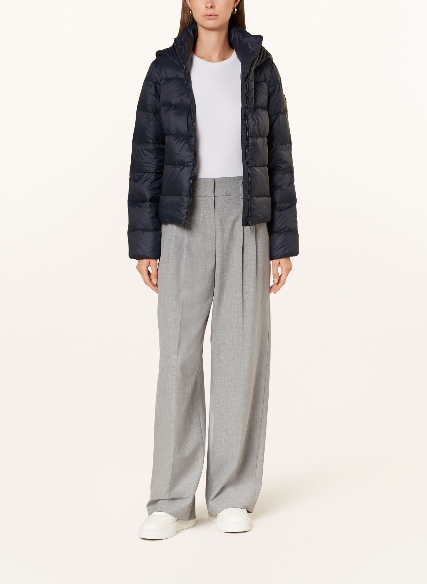 TOMMY HILFIGER Péřová bunda: TMAVĚ MODRÁ