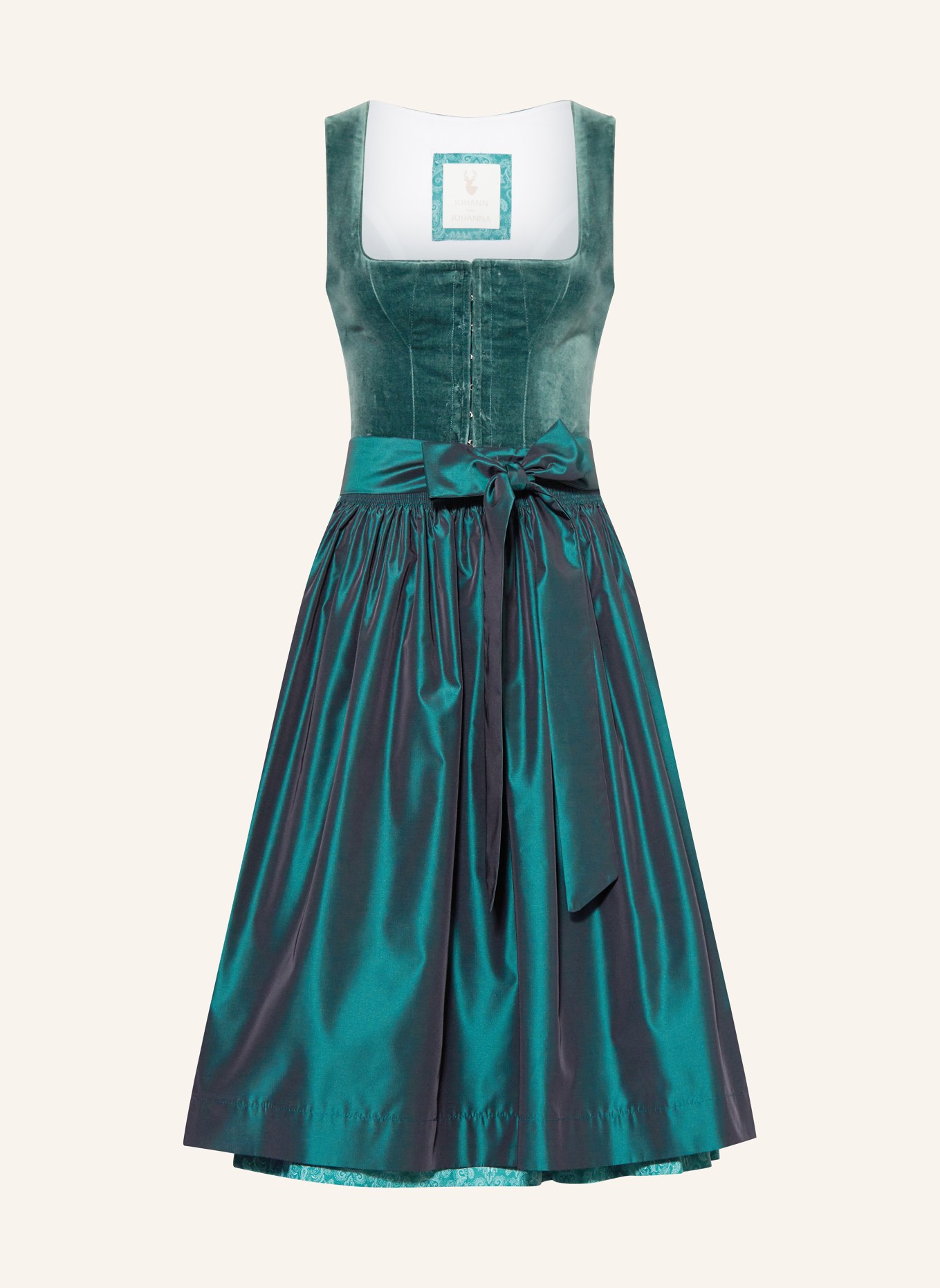 Johann & Johanna Dirndl: PETROL