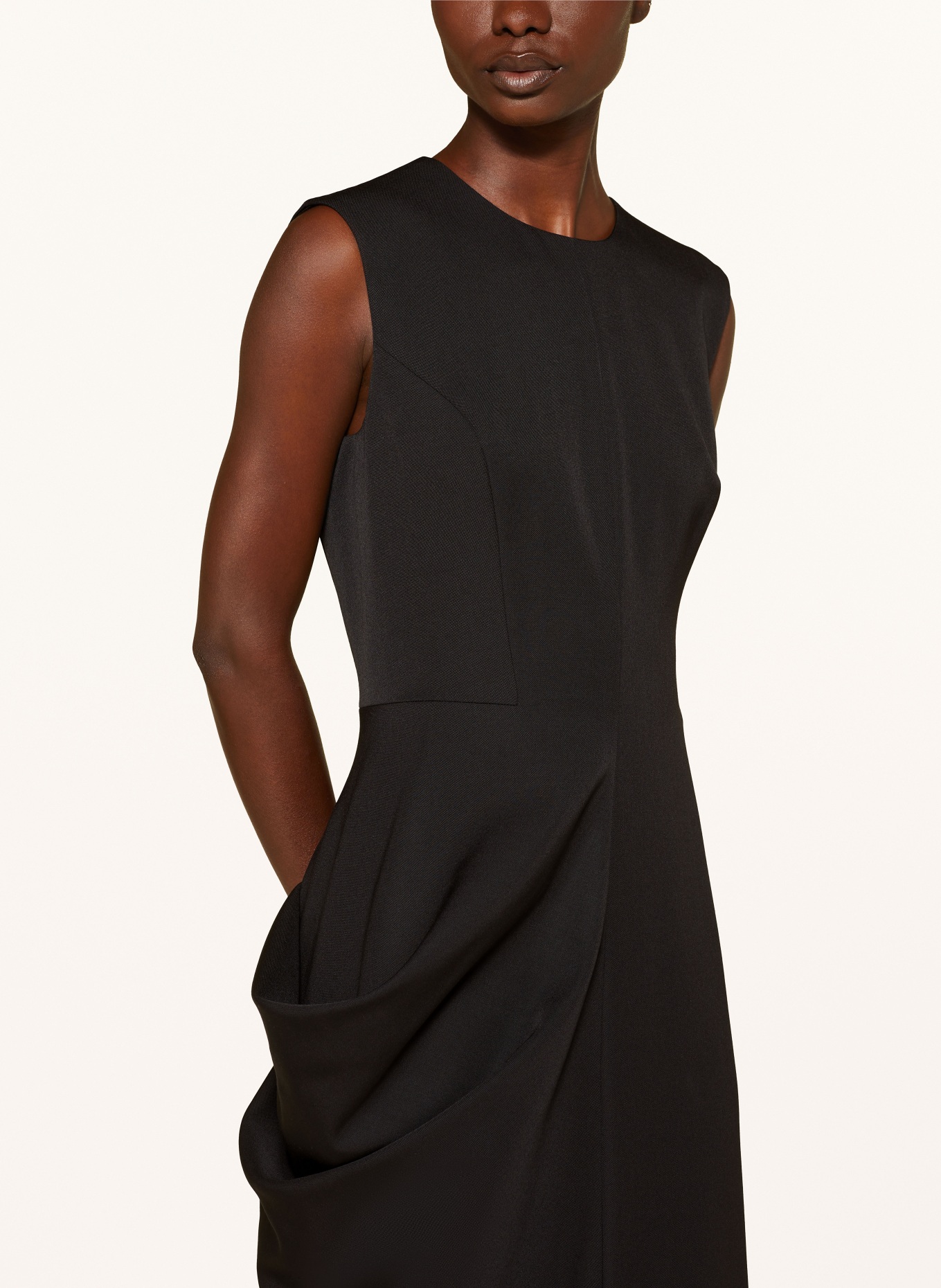 Alexander mcqueen black gown new arrivals