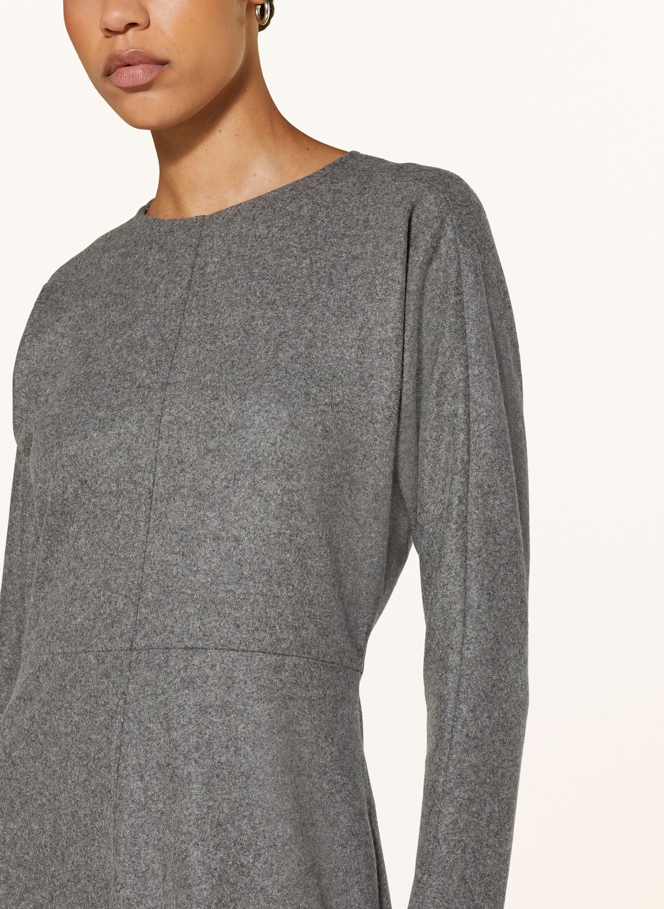 LUISA CERANO Strickkleid: GRAU