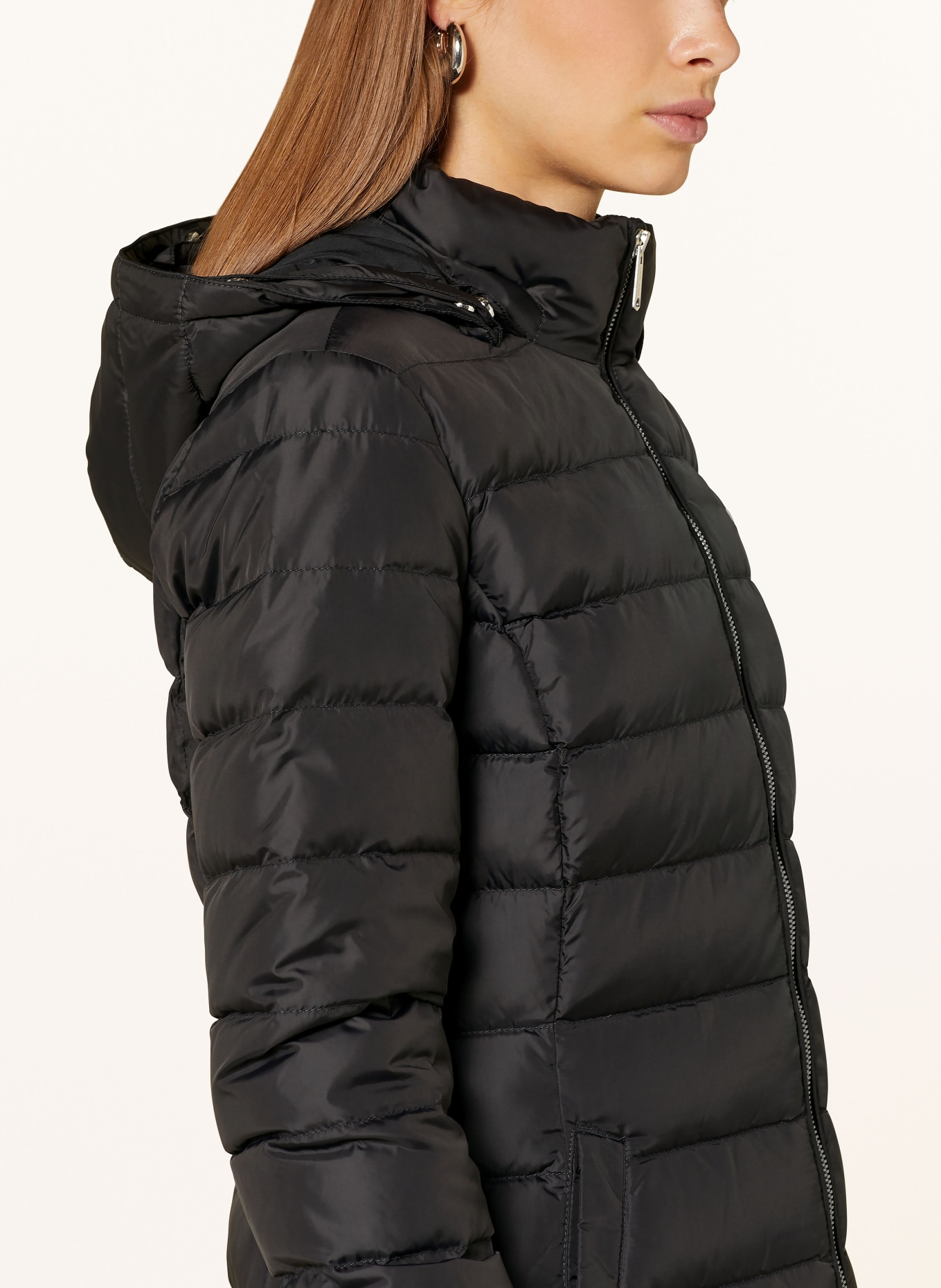 TOMMY JEANS Daunenmantel mit abnehmbarem Kunstfell: SCHWARZ