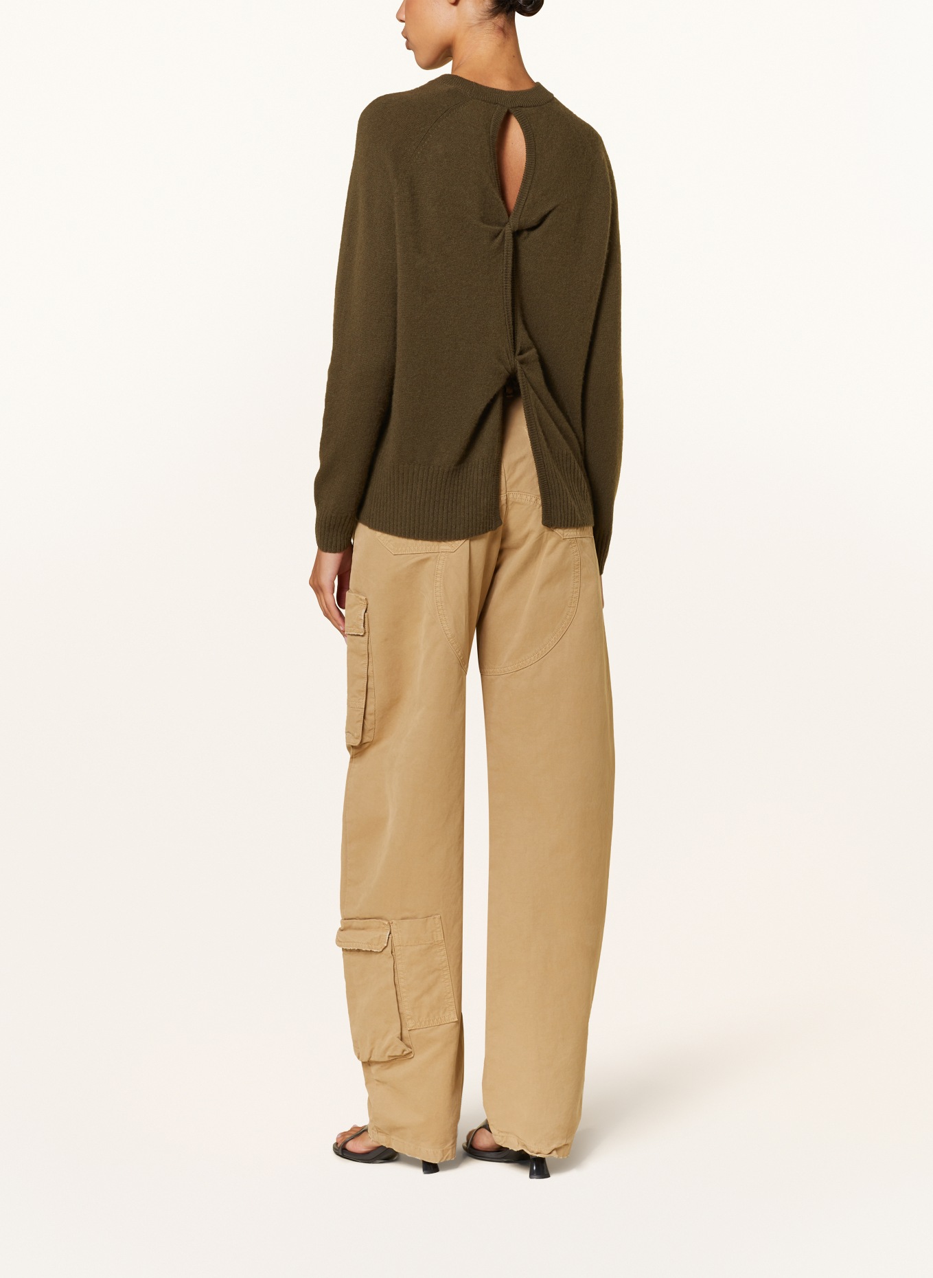 CHRISTOPHER ESBER Cashmere-Pullover MONUMENT OPEN TWIST mit Cut-outs: KHAKI