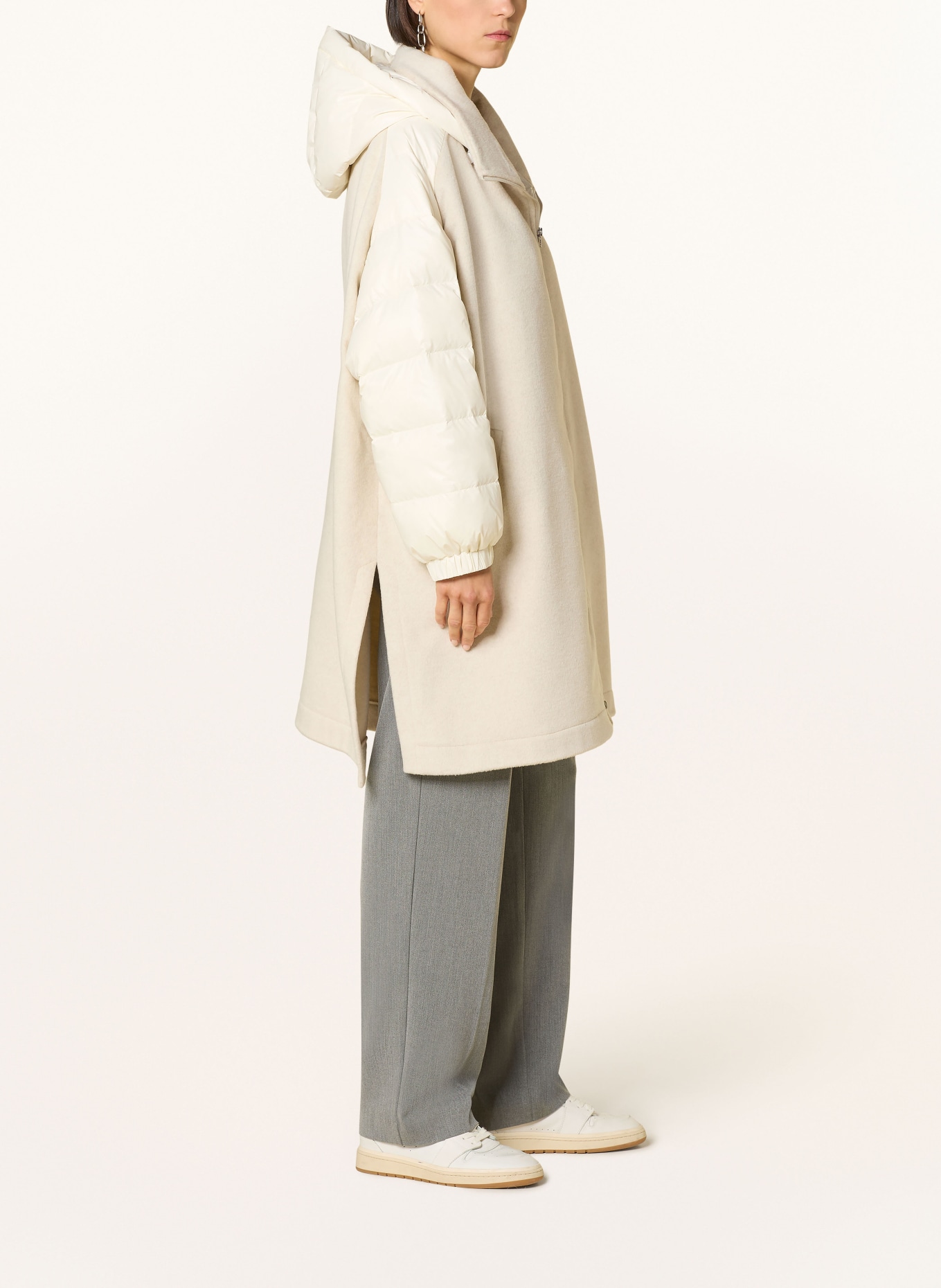 Grace Oversized-Mantel im Materialmix: CREME