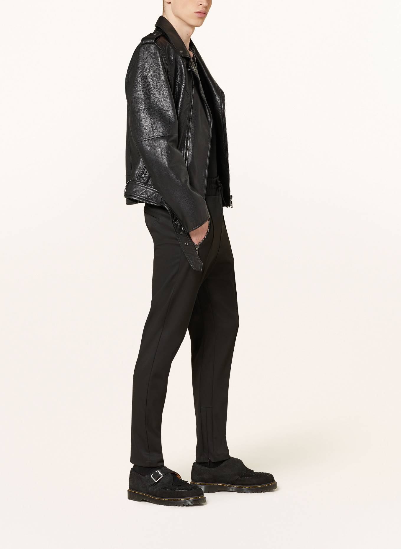 ELIAS RUMELIS Hose ERMILAN im Jogging-Stil Tapered Fit, Farbe: SCHWARZ (Bild 4)