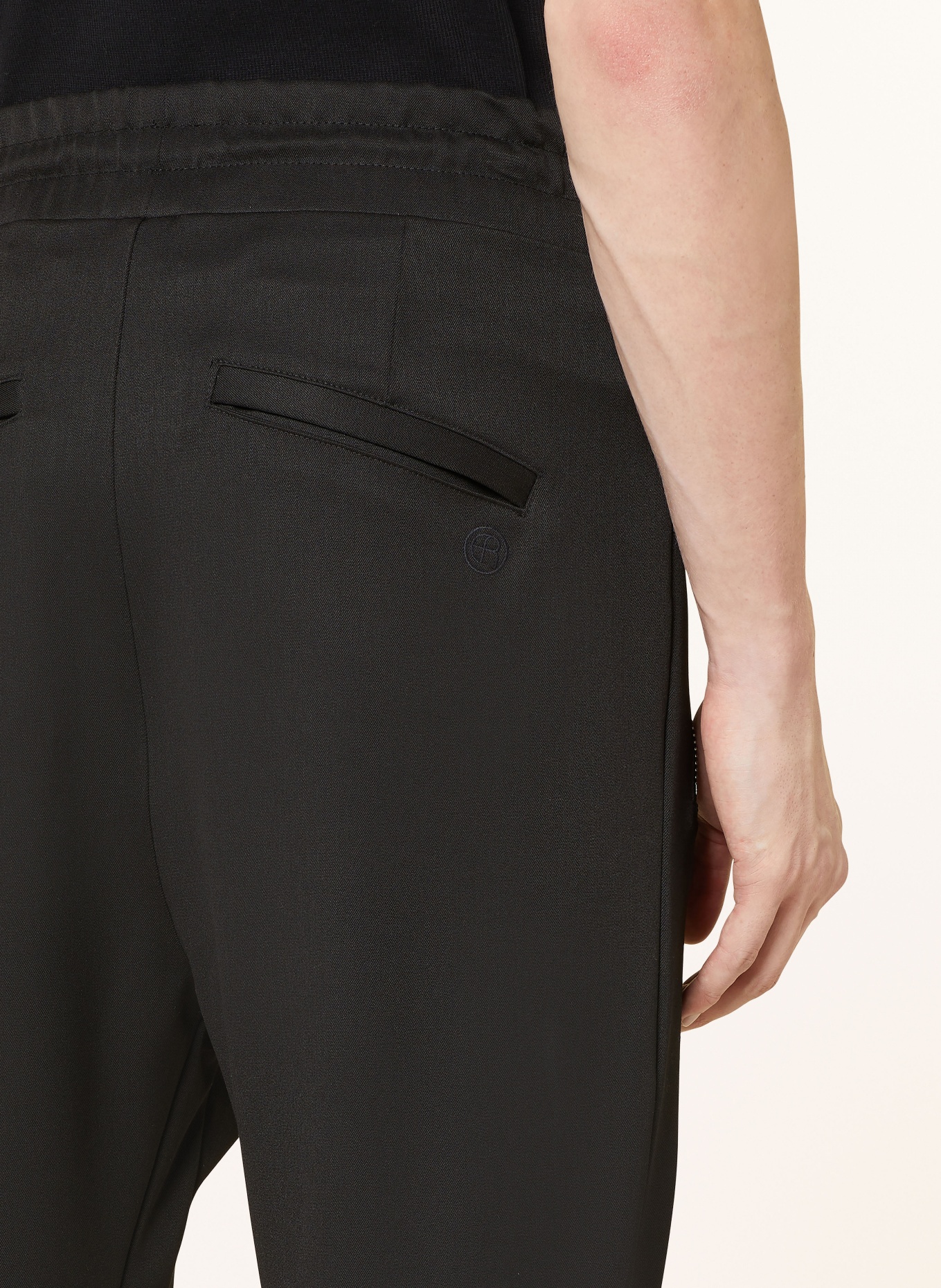 ELIAS RUMELIS Hose ERMILAN im Jogging-Stil Tapered Fit, Farbe: SCHWARZ (Bild 6)