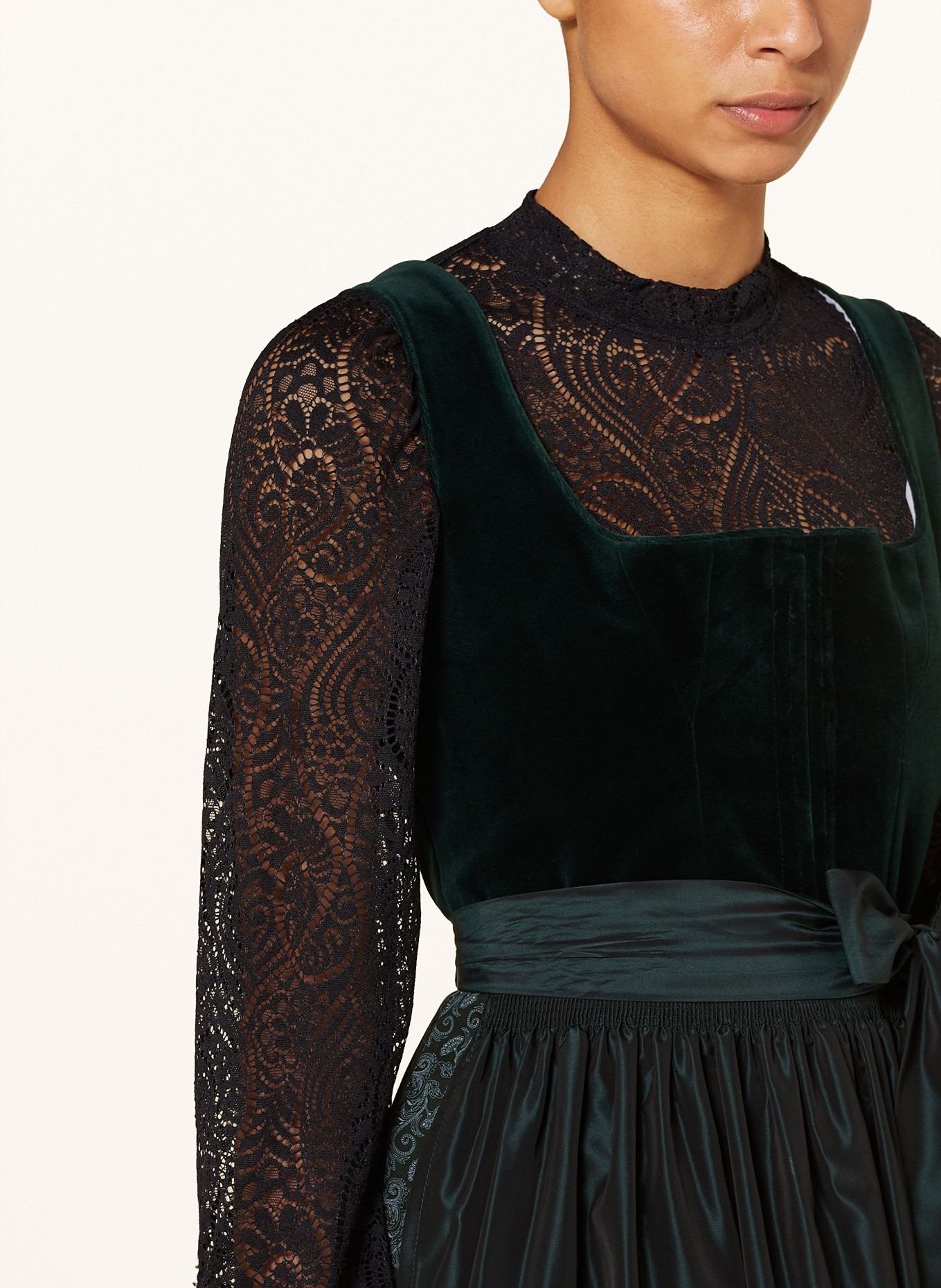 Johann & Johanna Dirndlbluse aus Spitze: SCHWARZ