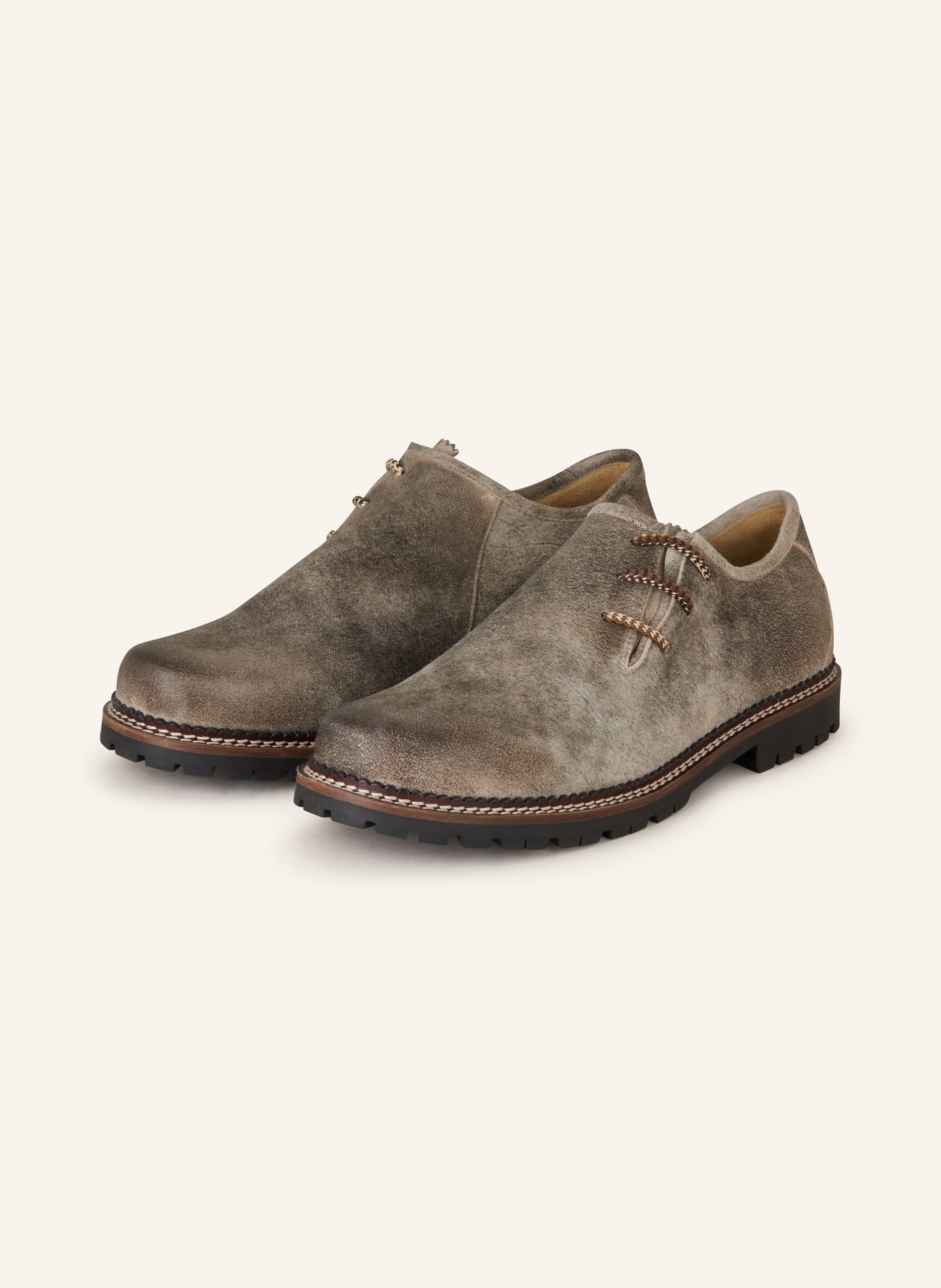 Spieth shoes top