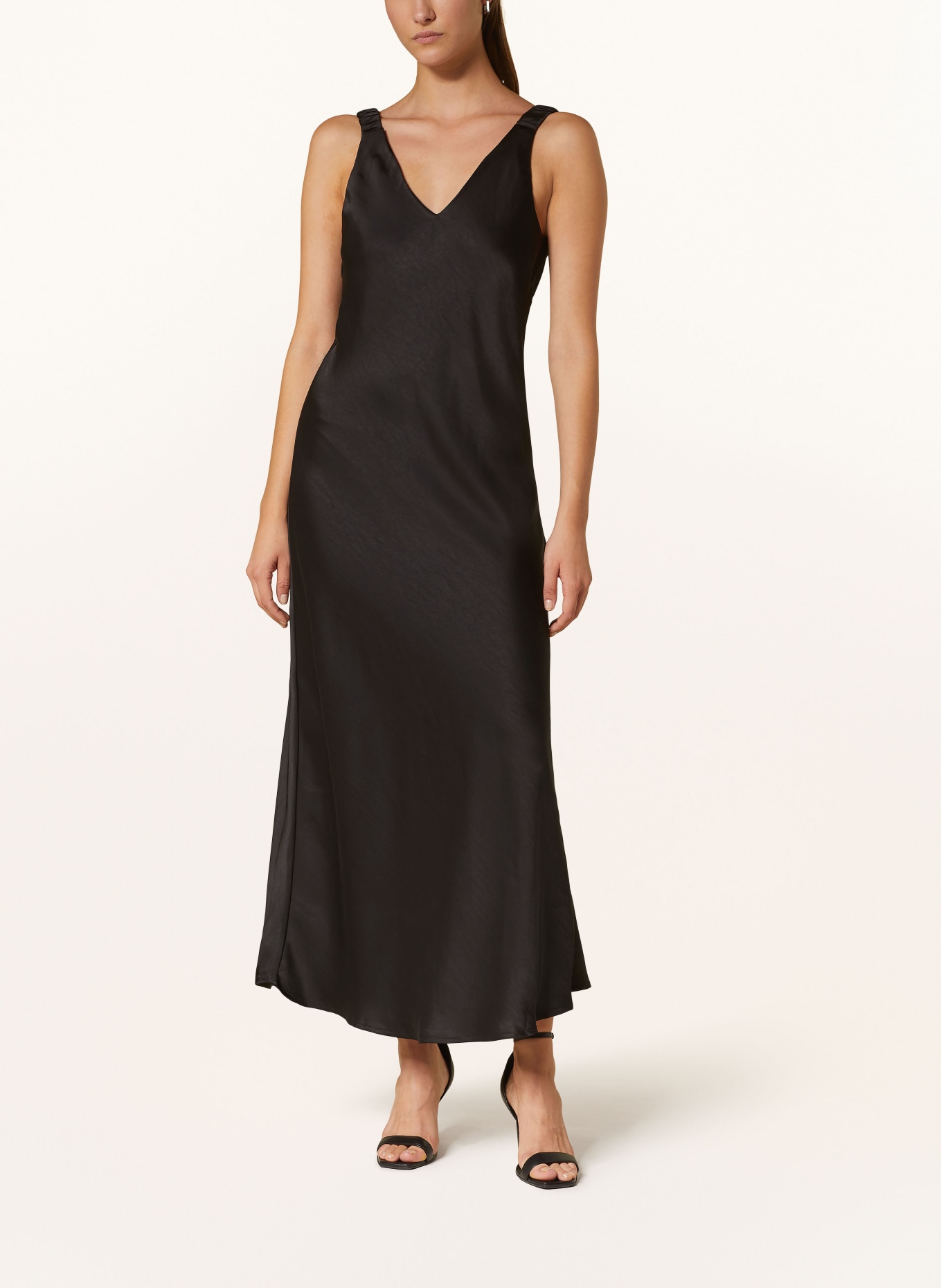 NEO NOIR Robe en satin ZAKIA: NOIR