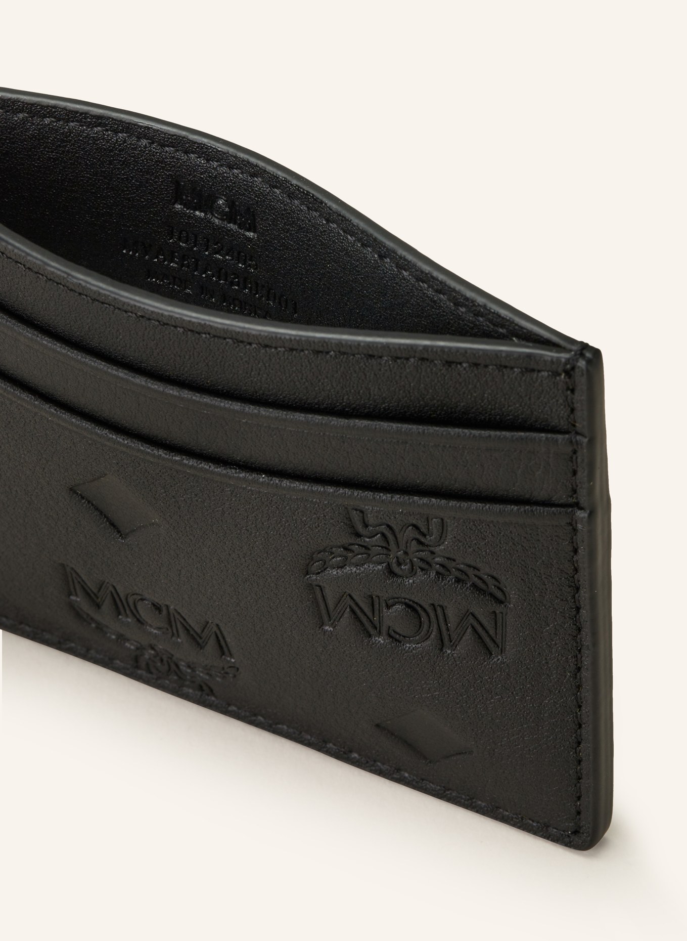 Mcm wallet card holder 2025