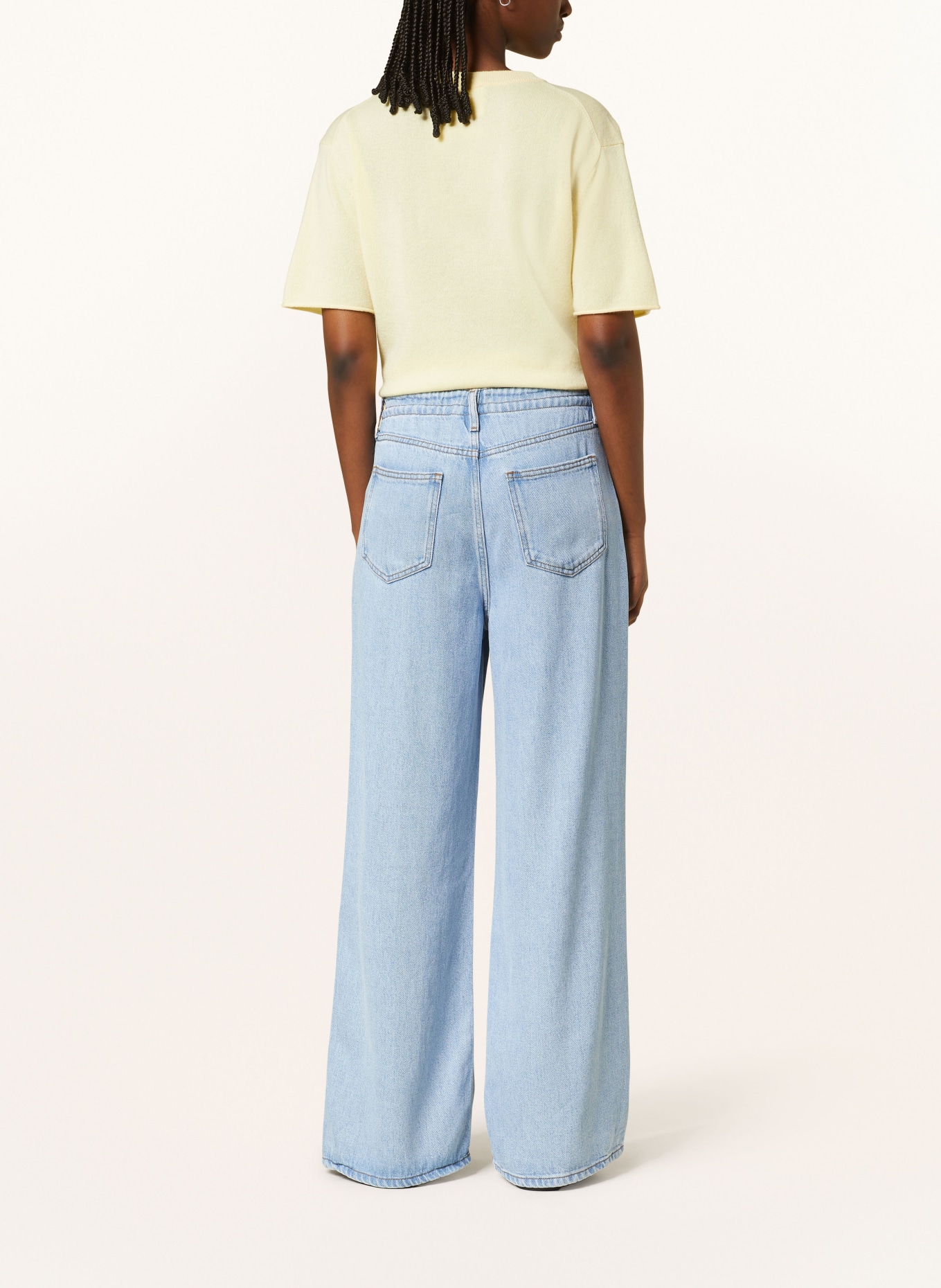 FRAME Straight Jeans: CALA CALABRIA