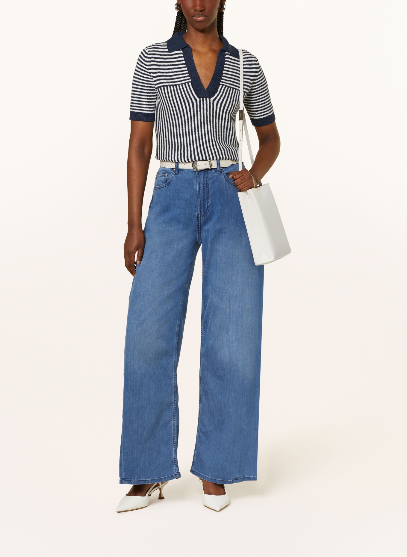 AG Jeans Wide Leg Jeans HELSINKI: 05YART MID BLUE