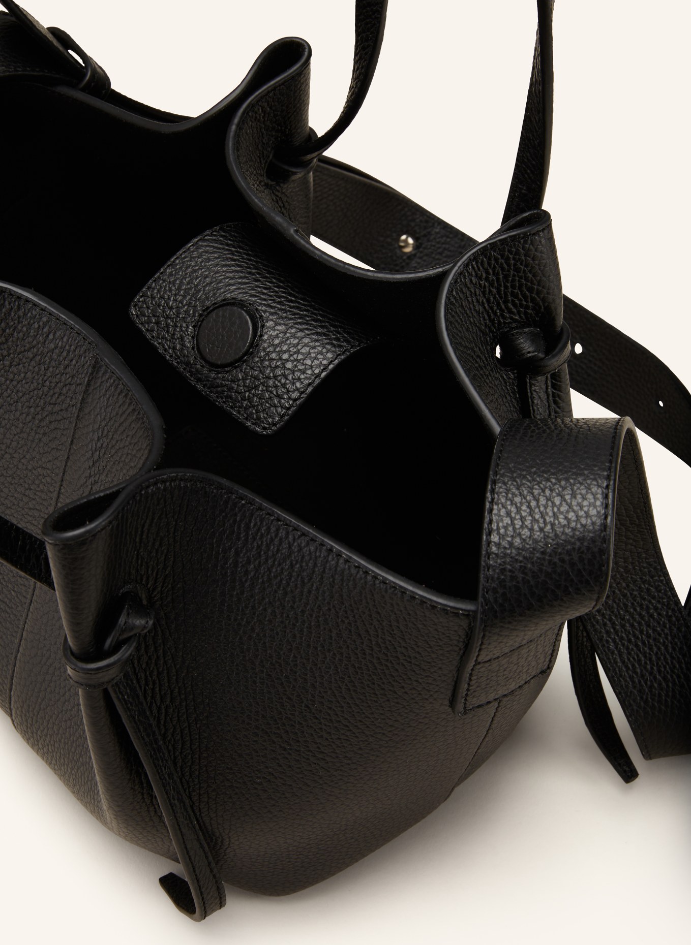 YUZEFI Shopper SQUARE MOCHI: SCHWARZ