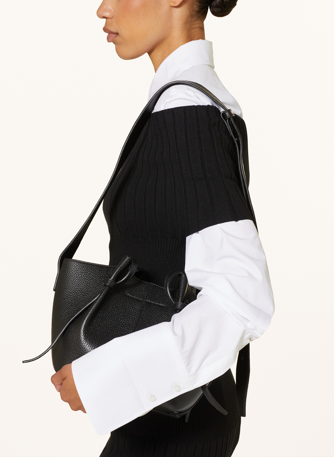 YUZEFI Shopper SQUARE MOCHI: SCHWARZ