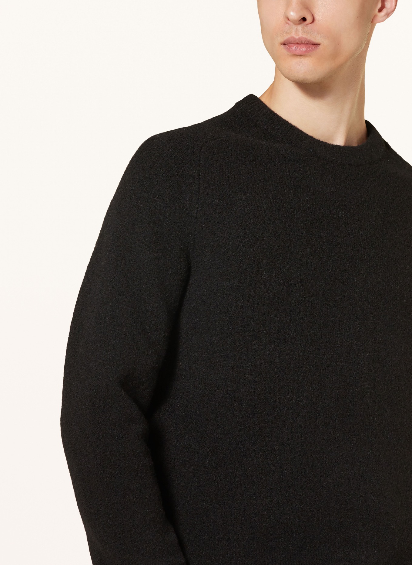 NN.07 Sweter JOHN: CZARNY