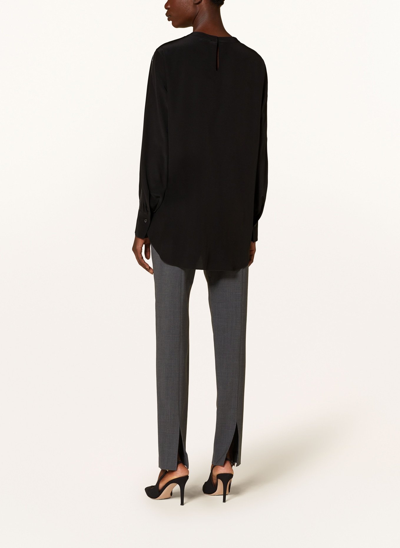 BRUNELLO CUCINELLI Blusenshirt aus Seide mit Schmucksteinen: SCHWARZ