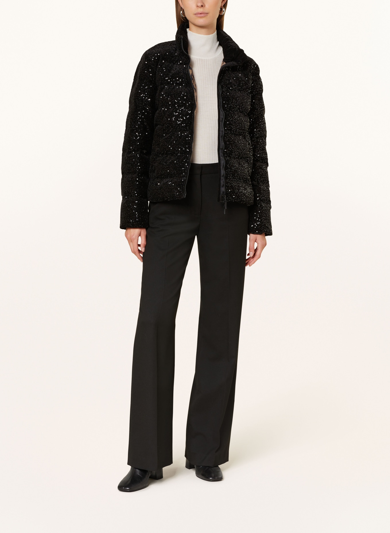 Princess GOES HOLLYWOOD Prošívaná bunda s flitry: ČERNÁ