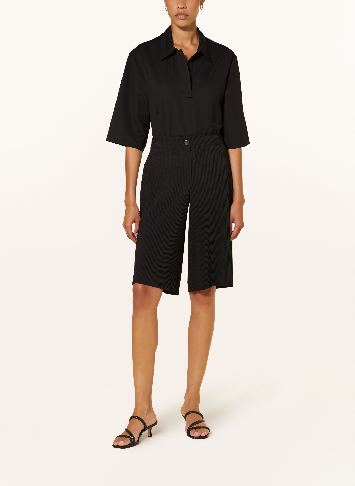 COS Pleated shorts, Color: BLACK (Image 2)