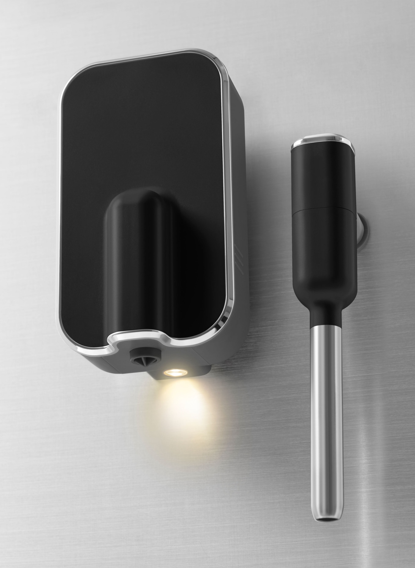 SMEG Volautomatische koffiemachine BCC12: ZWART / ZILVER