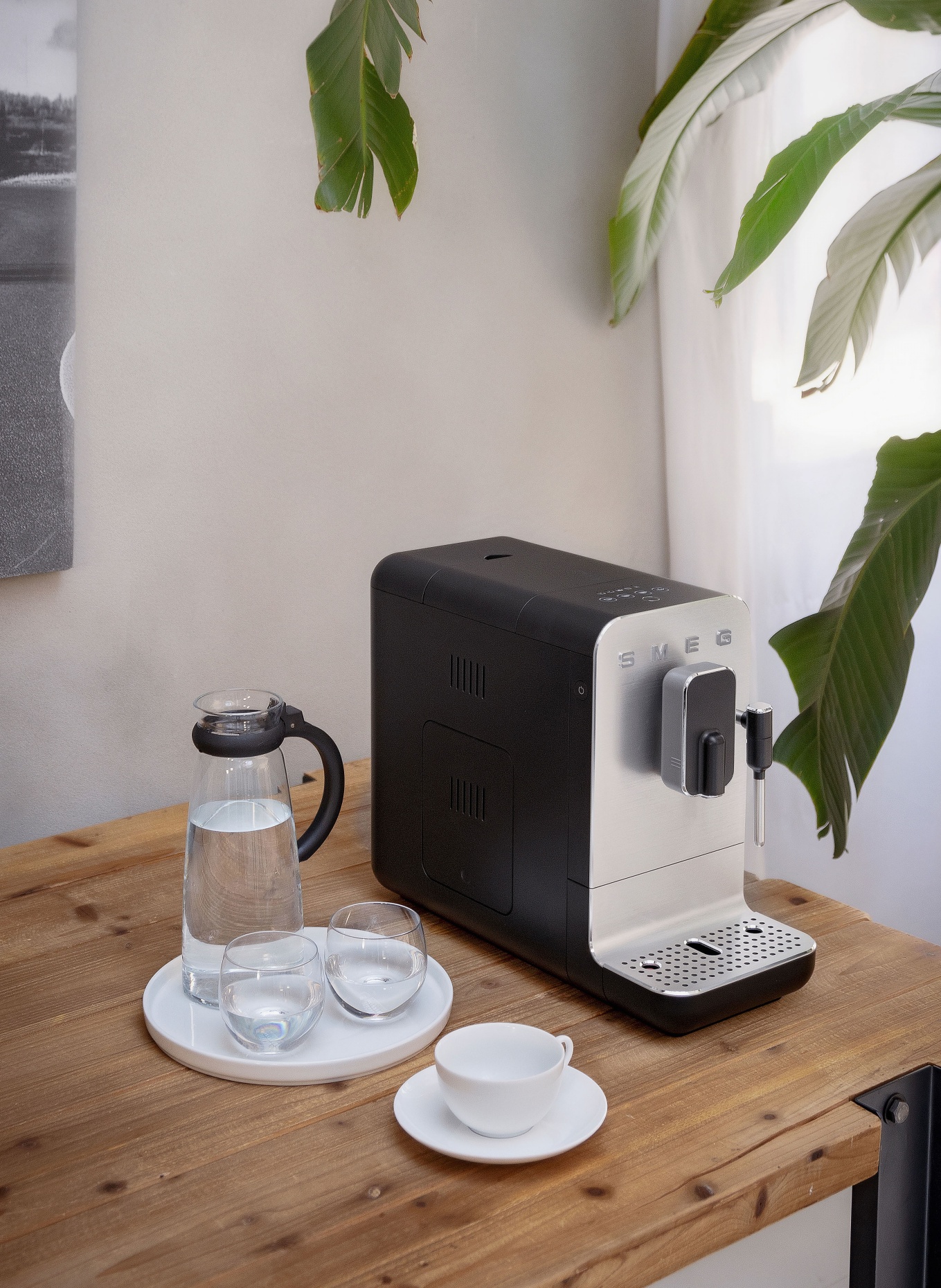 SMEG Volautomatische koffiemachine BCC12: ZWART / ZILVER