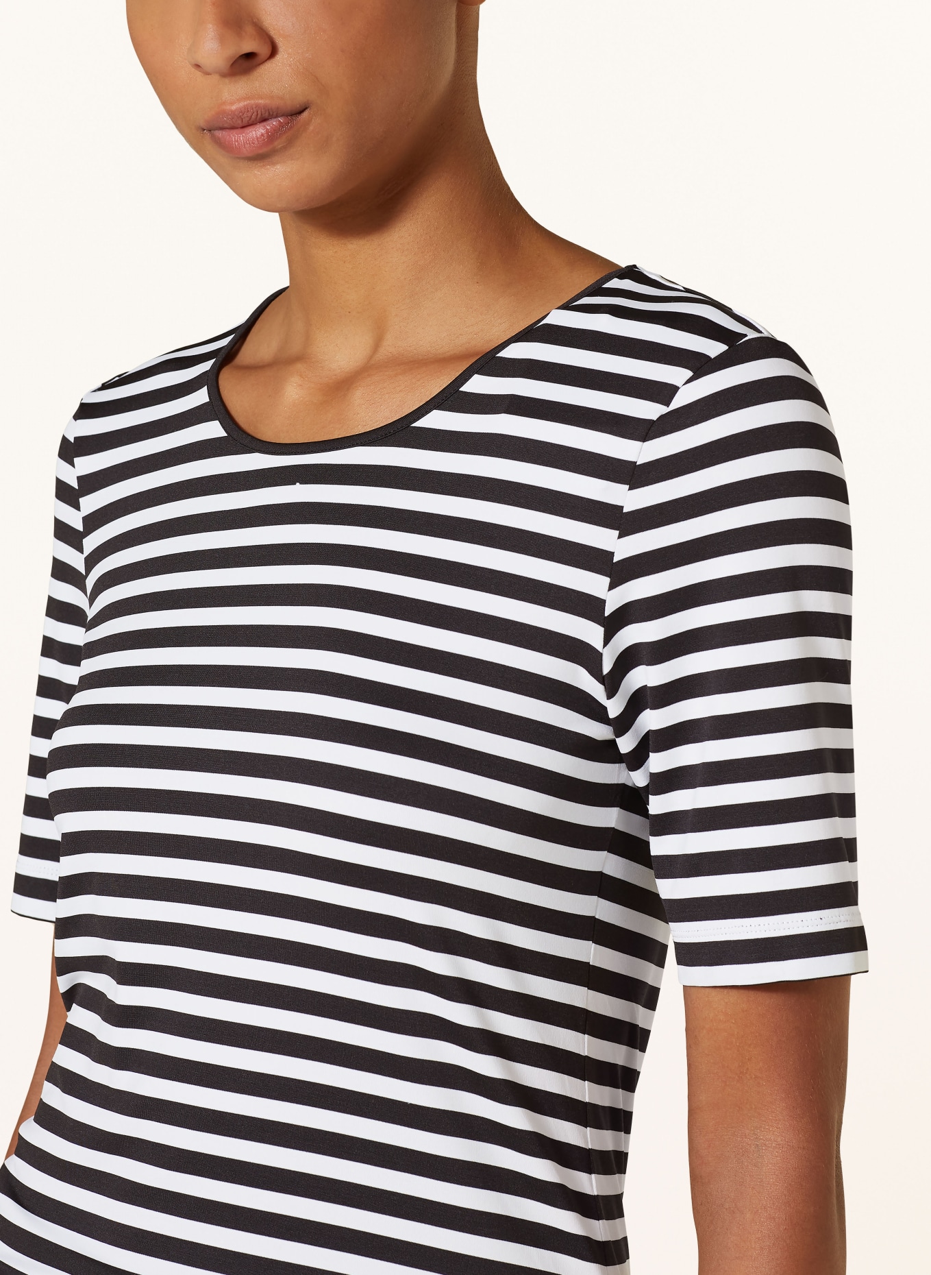 JOY sportswear Tričko ALLISON: ČERNÁ / BÍLÁ