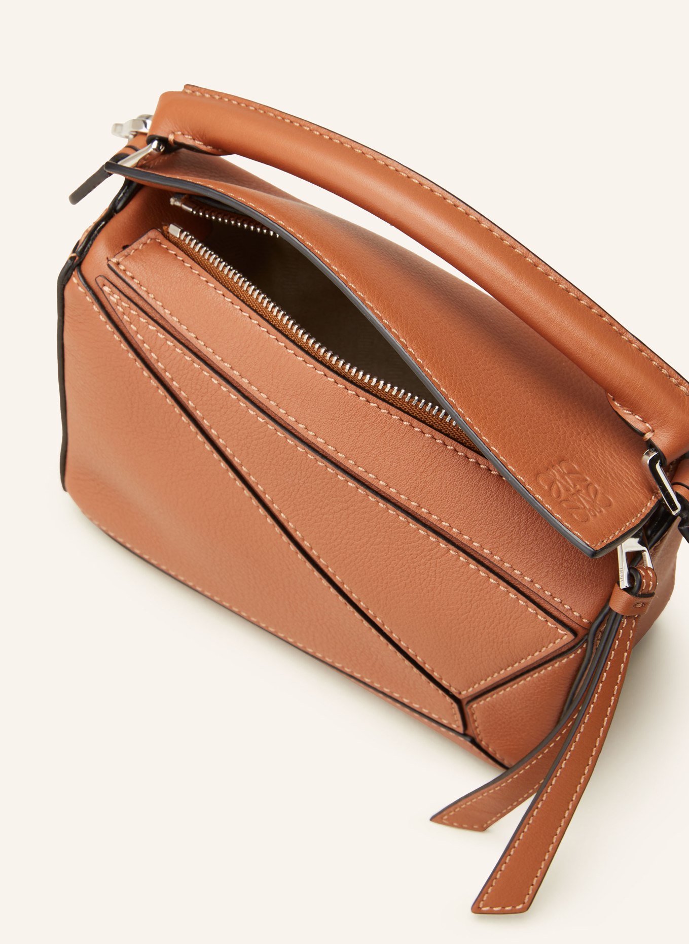 Loewe puzzle purse 2025