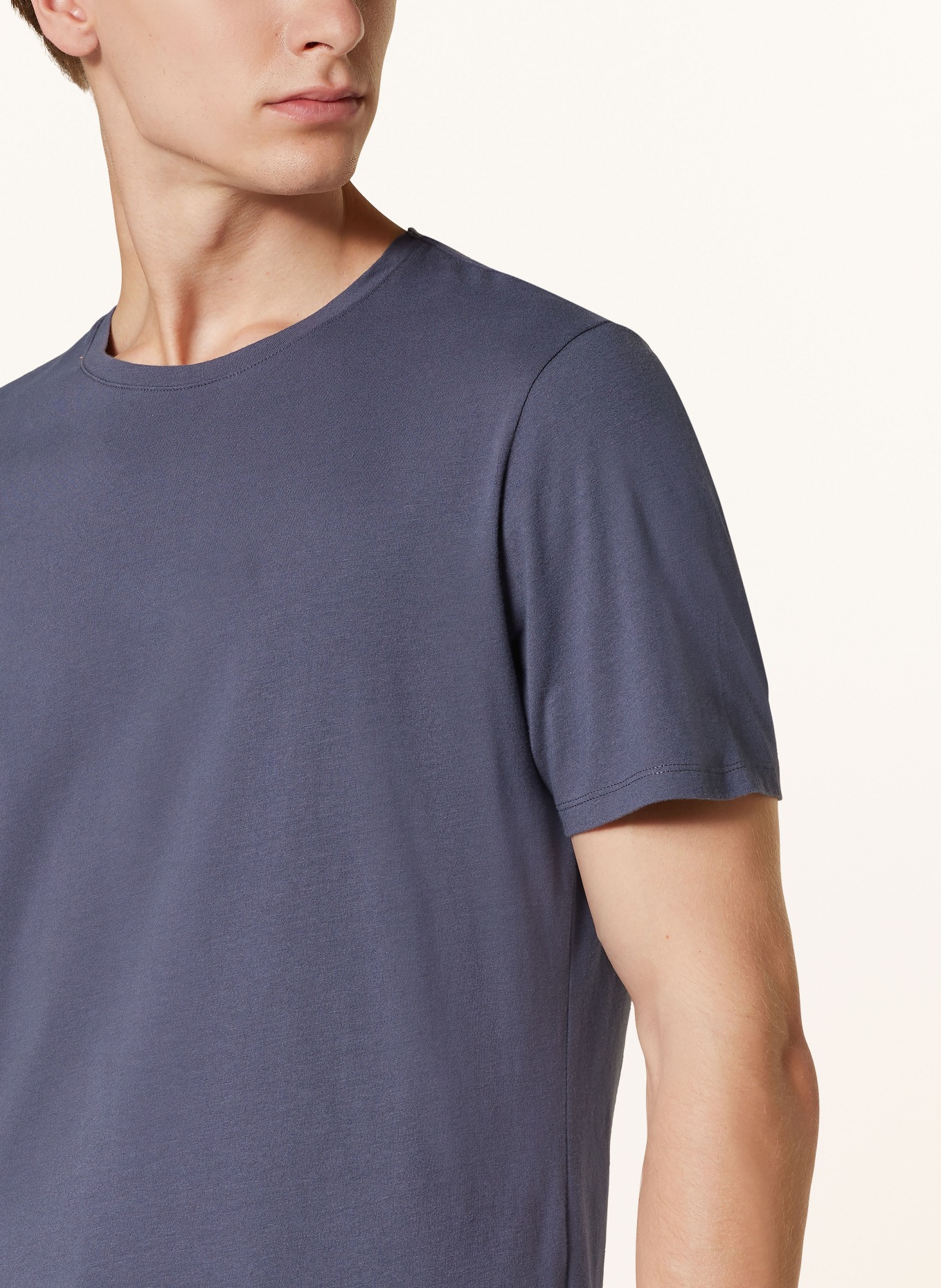 Juvia T-shirt: BLUE