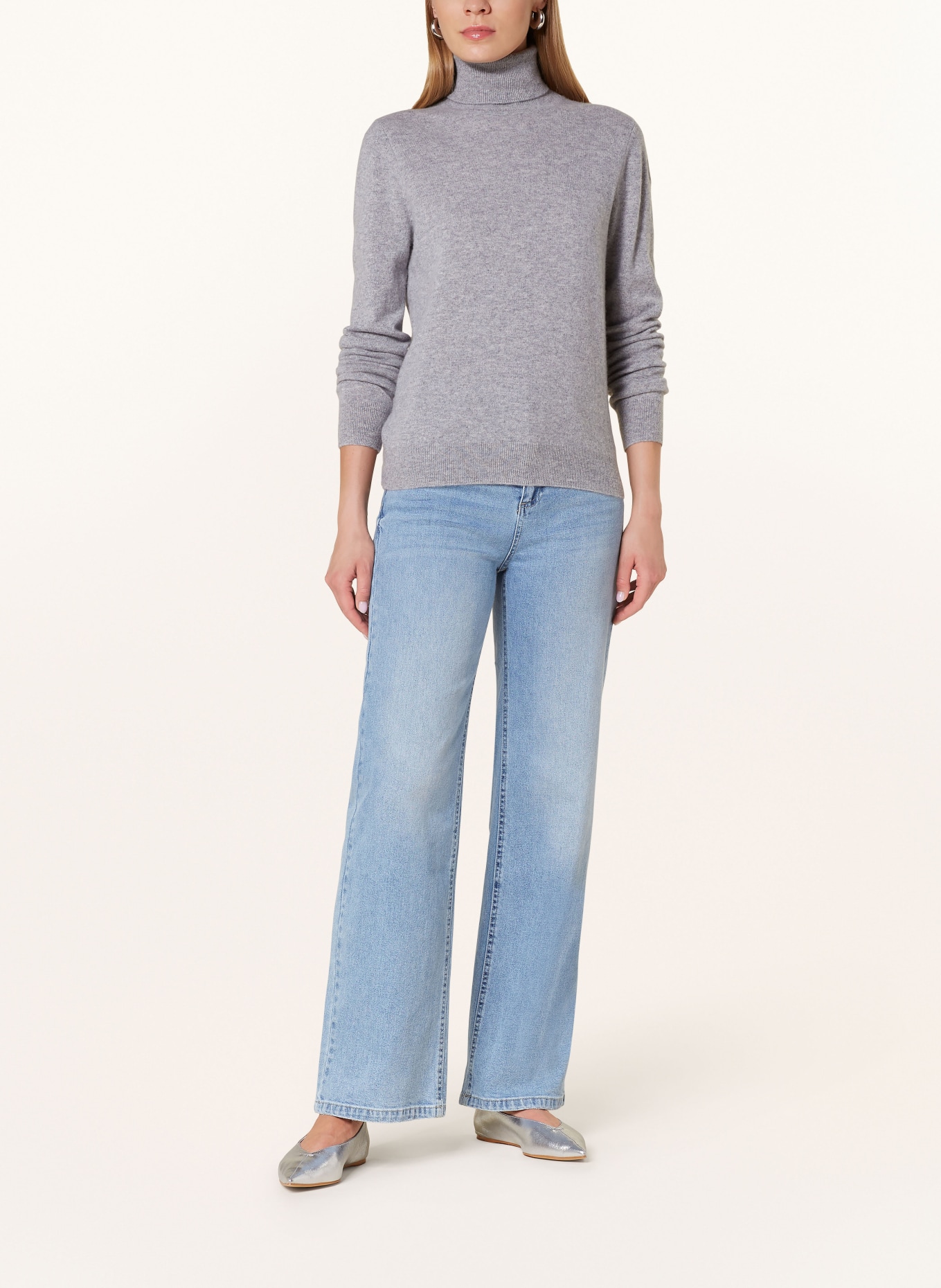 REPEAT Turtleneck sweater in cashmere, Color: LIGHT GRAY (Image 2)