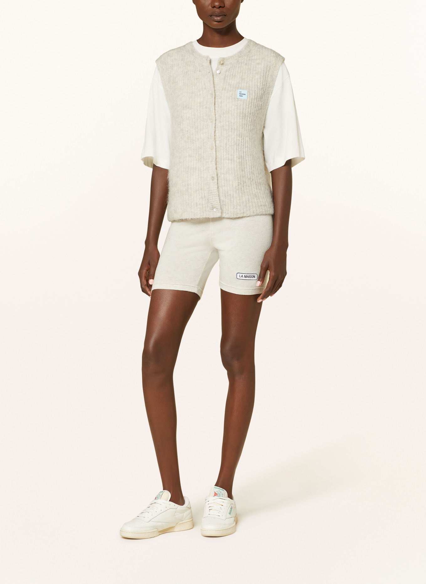 American Vintage Pantaloni scurți YPAWOOD: ECRU