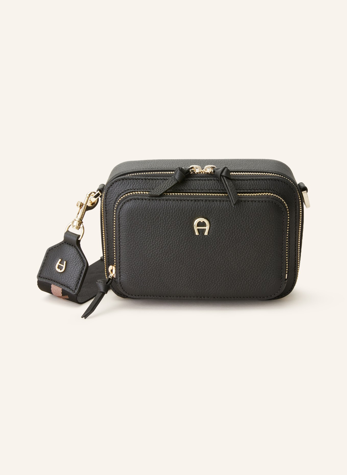 Crossbody bag aigner 2025
