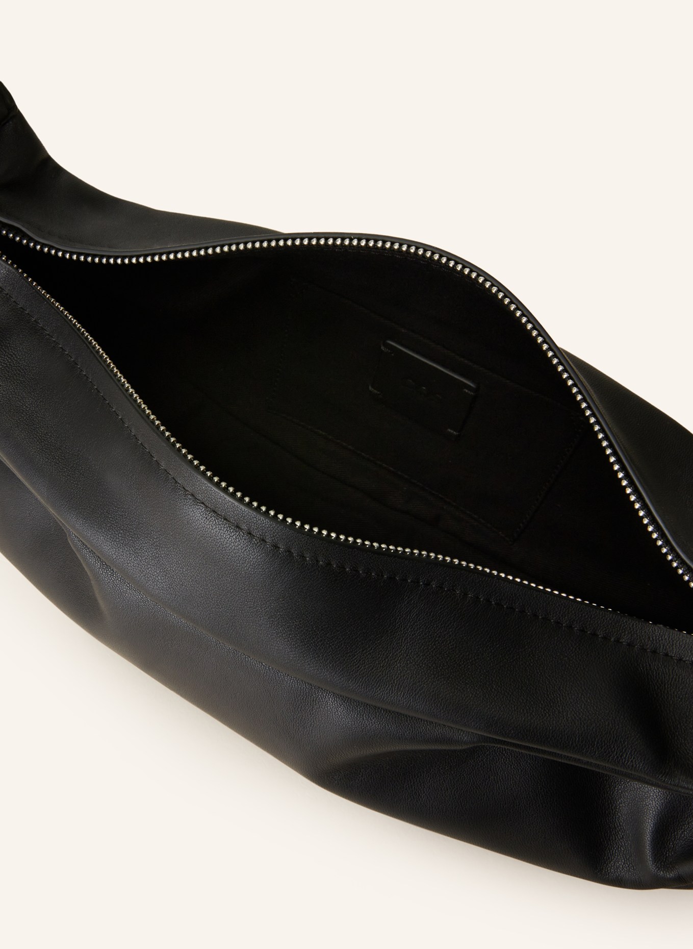 COS Schultertasche: SCHWARZ