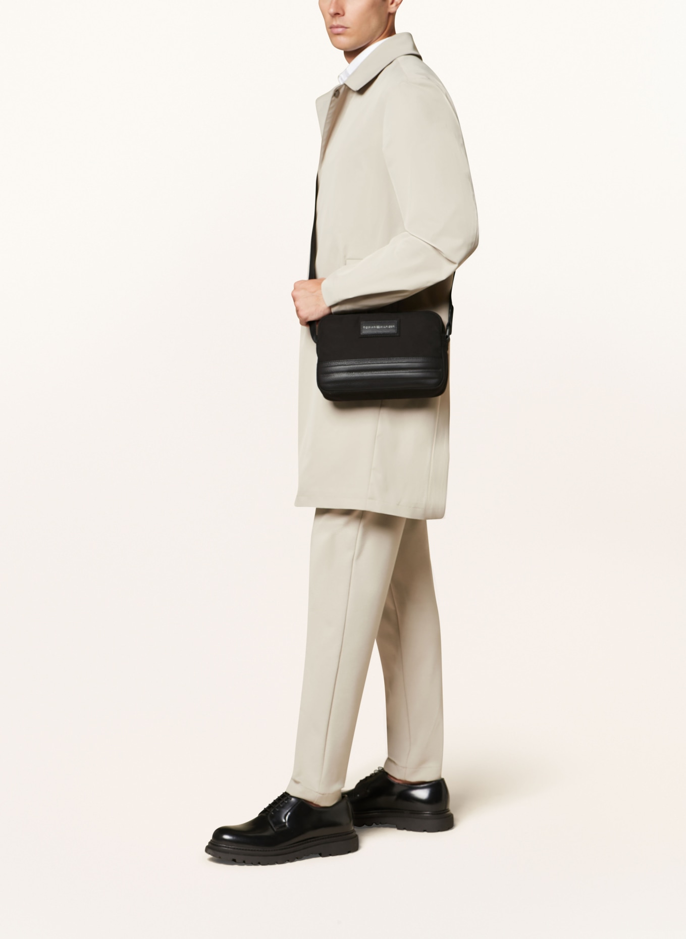TOMMY HILFIGER Umhängetasche, Farbe: SCHWARZ (Bild 5)