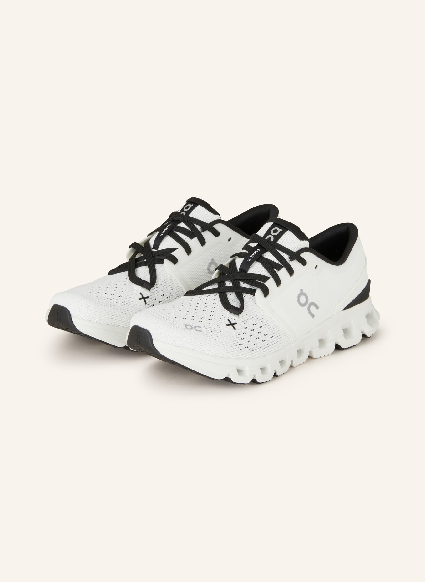 On Fitness shoes CLOUD X 4, Color: WHITE/ BLACK (Image 1)