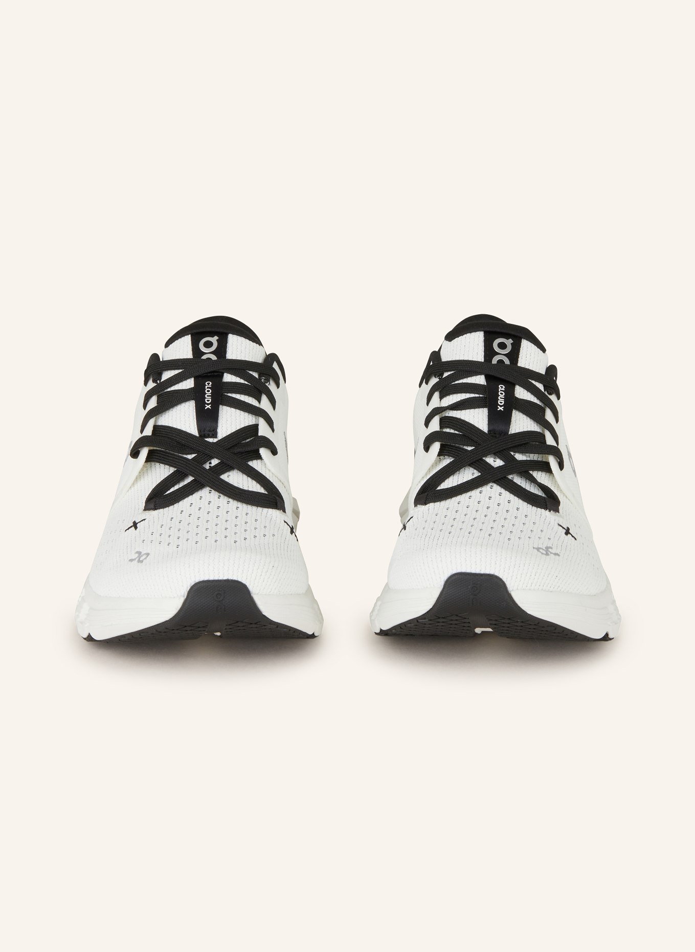 On Fitness shoes CLOUD X 4, Color: WHITE/ BLACK (Image 3)