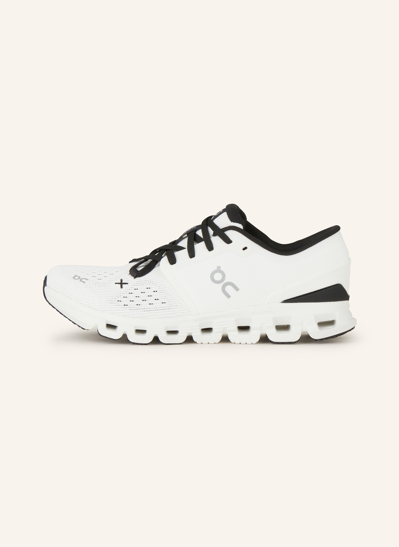 On Fitness shoes CLOUD X 4, Color: WHITE/ BLACK (Image 4)