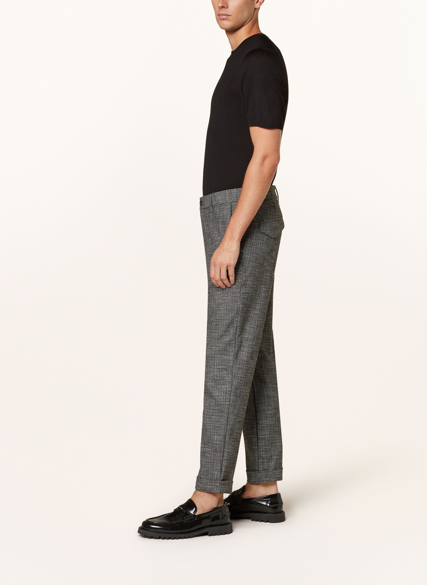 BOSS Chinosy KANE regular tapered fit: CZARNY