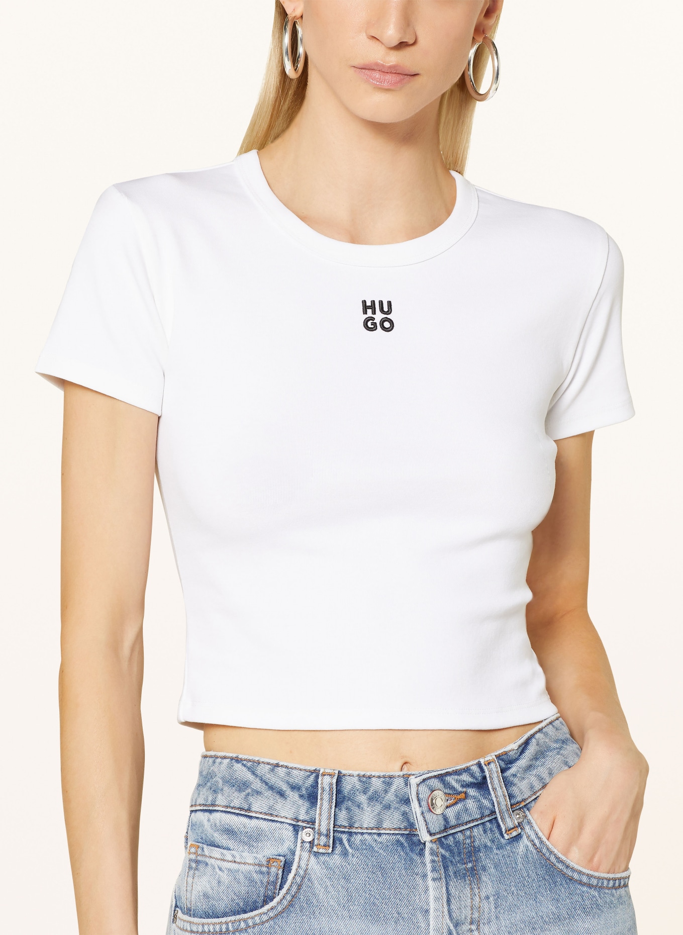 HUGO Cropped-Shirt DELANOR, Farbe: WEISS/ SCHWARZ (Bild 4)