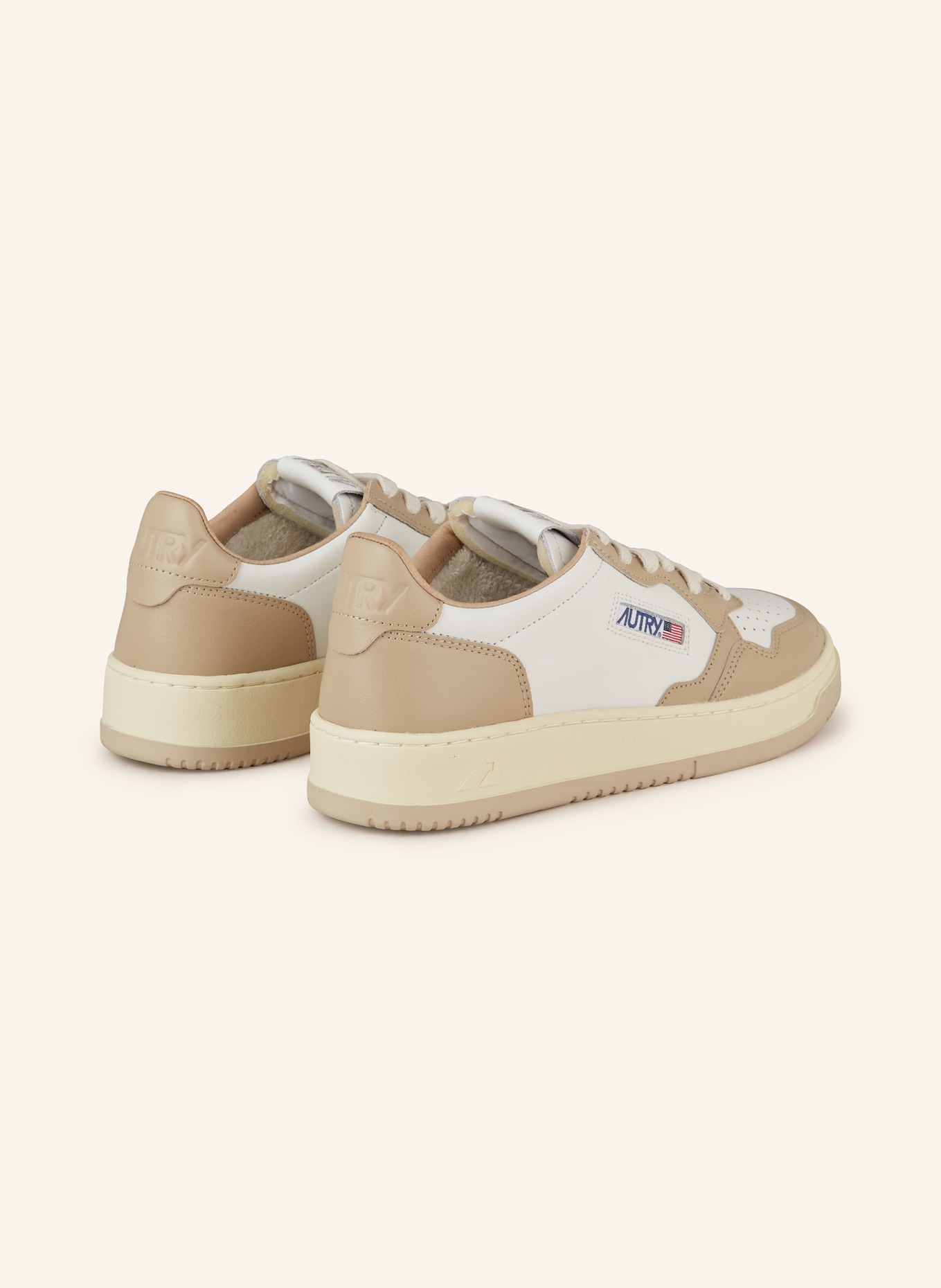 AUTRY MEDALIST LOW WB sneaker, Color: WHITE/ BEIGE (Image 2)